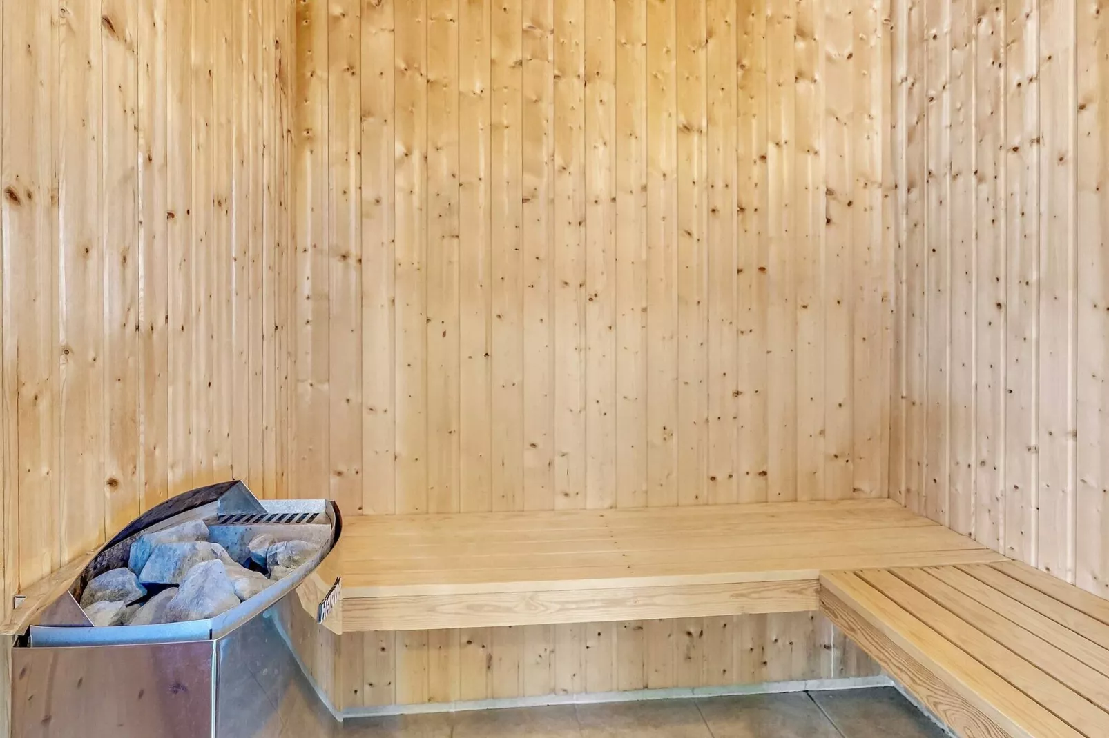 24 persoons vakantie huis in Idestrup-Sauna