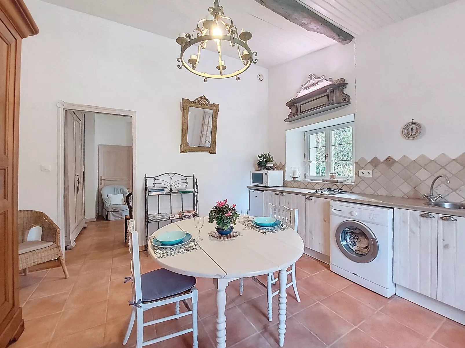 Le Four à Chaux-Binnen