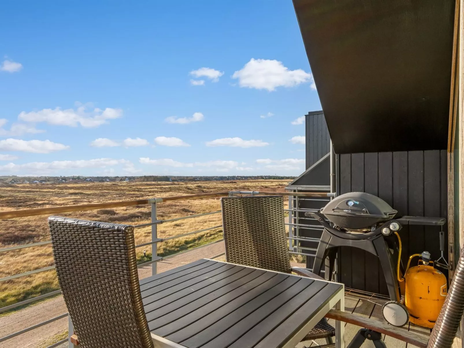 "Saxi" - 650m from the sea-Buiten