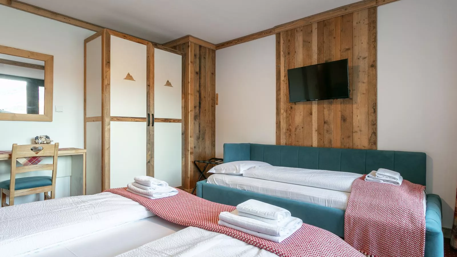 Bergzeit Hollersbach L-Slaapkamer