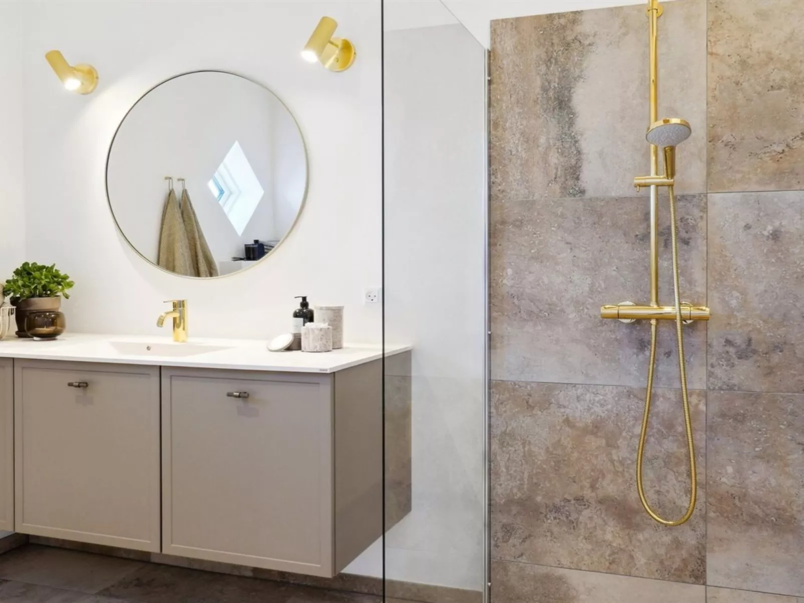 "Eida" - 500m from the sea-Binnen