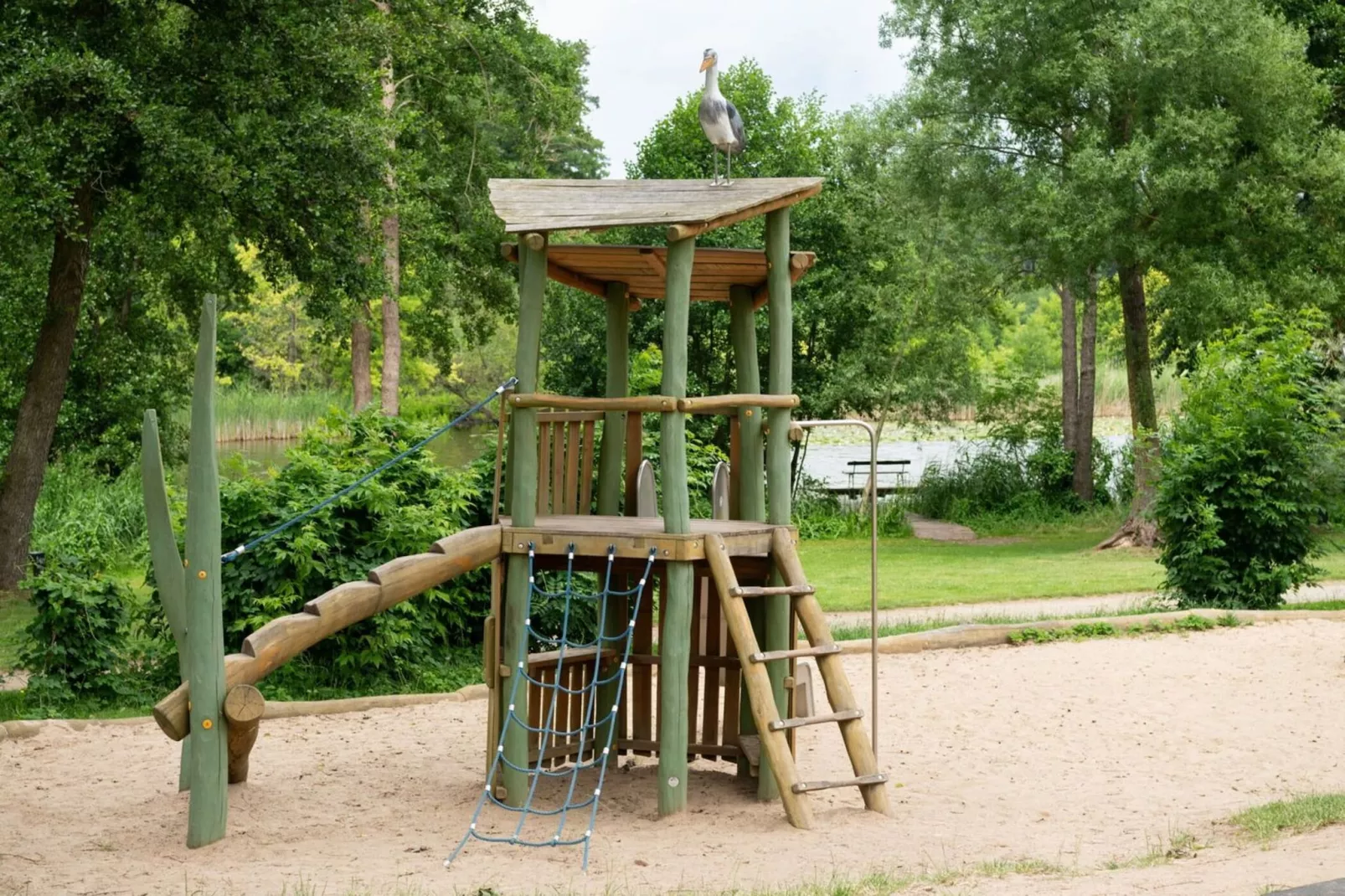 Schneeeule 223-Tuinen zomer