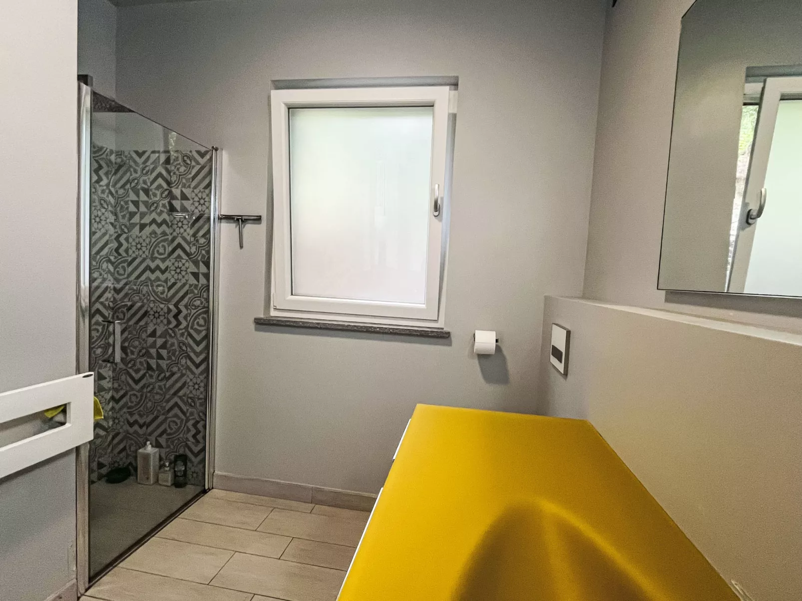 Le radici dell´ulivo-Binnen