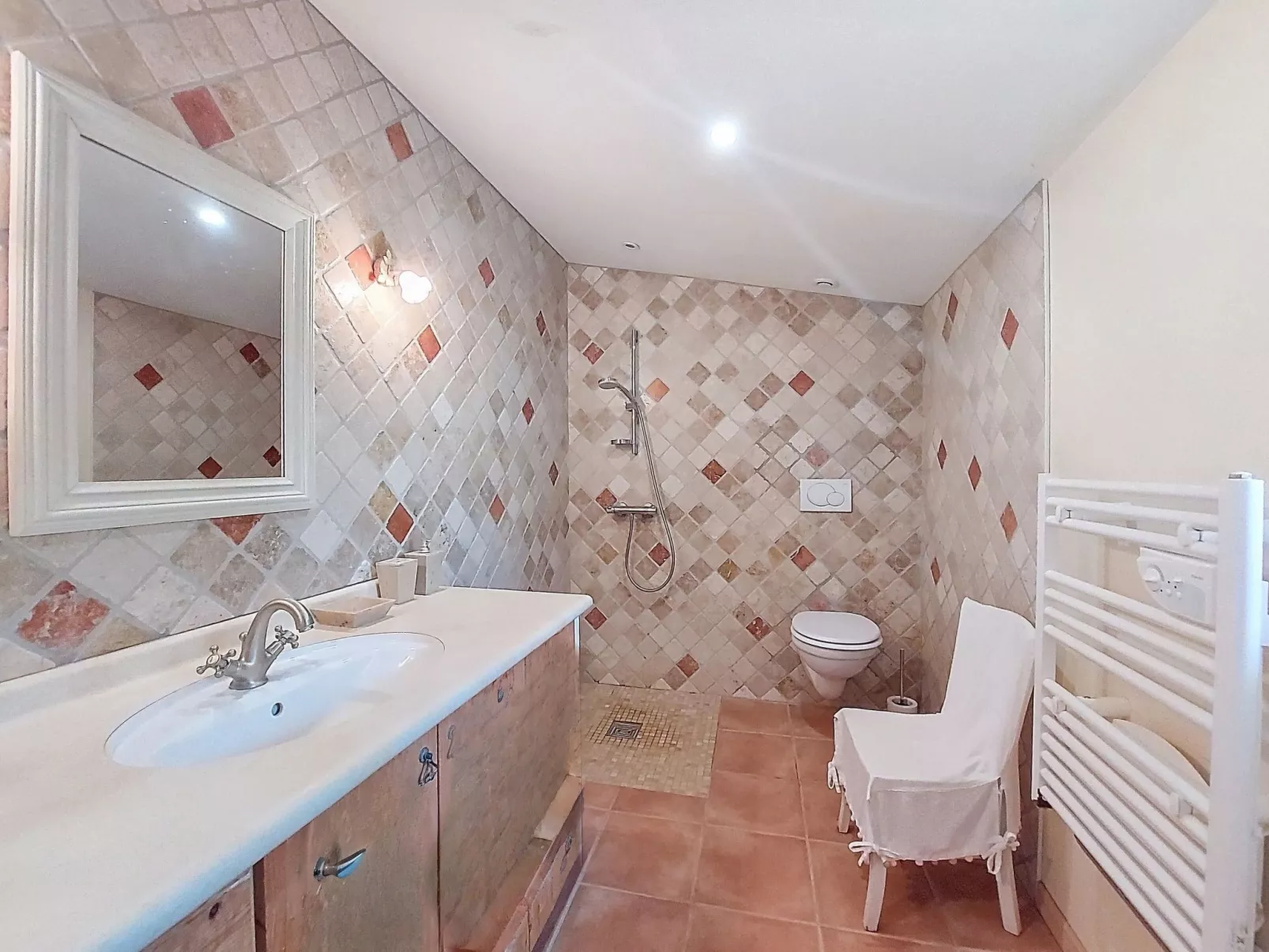 Le Four à Chaux-Binnen