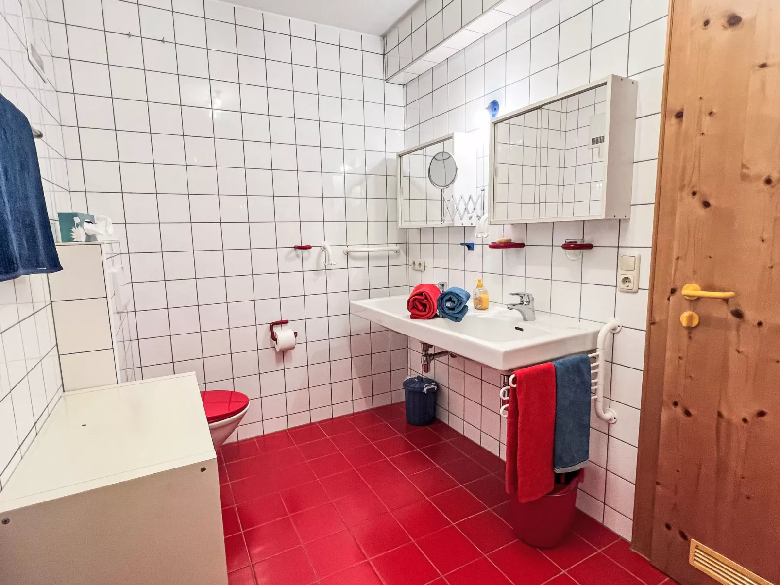 Blauer Elefant-Binnen