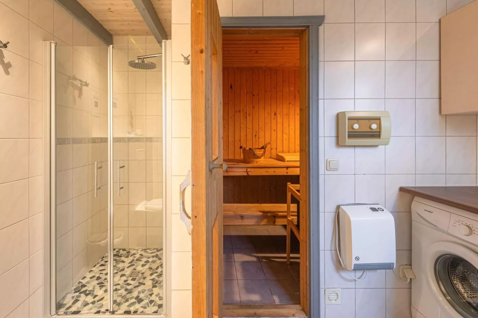 FH Wildgans Comfort Nr 65-Badkamer