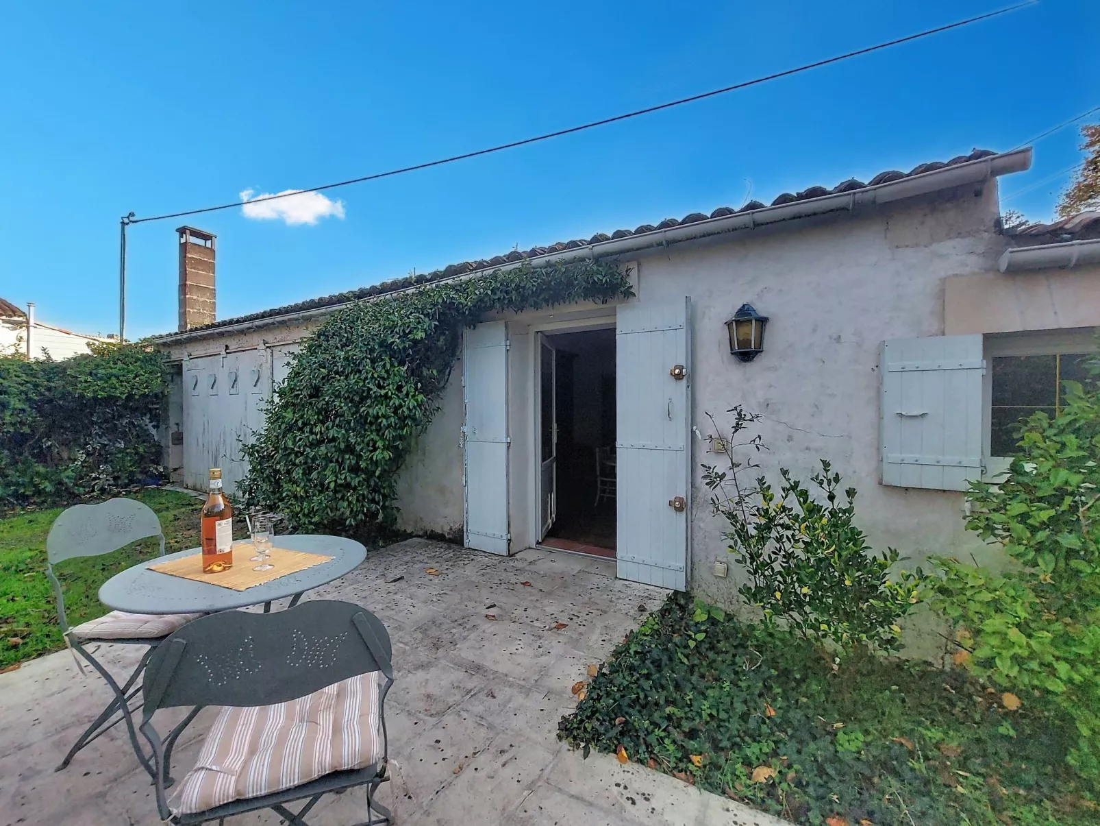 Le Four à Chaux-Buiten