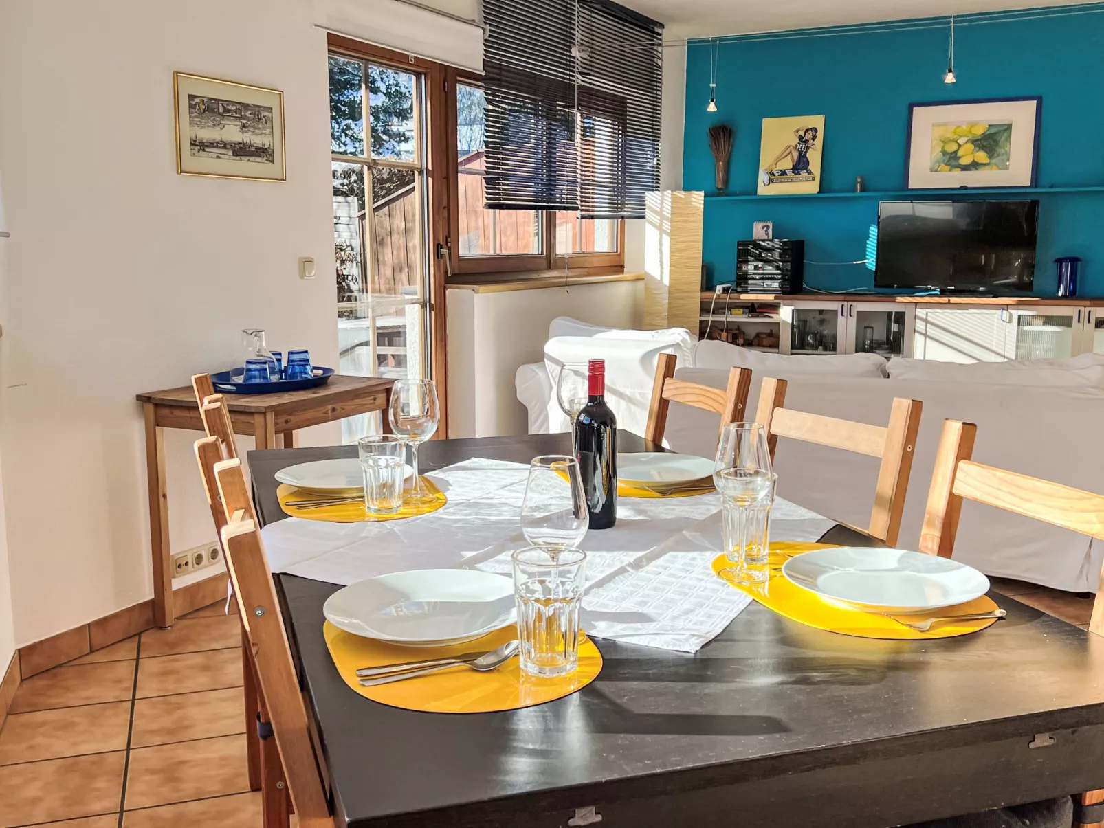 Blauer Elefant-Binnen