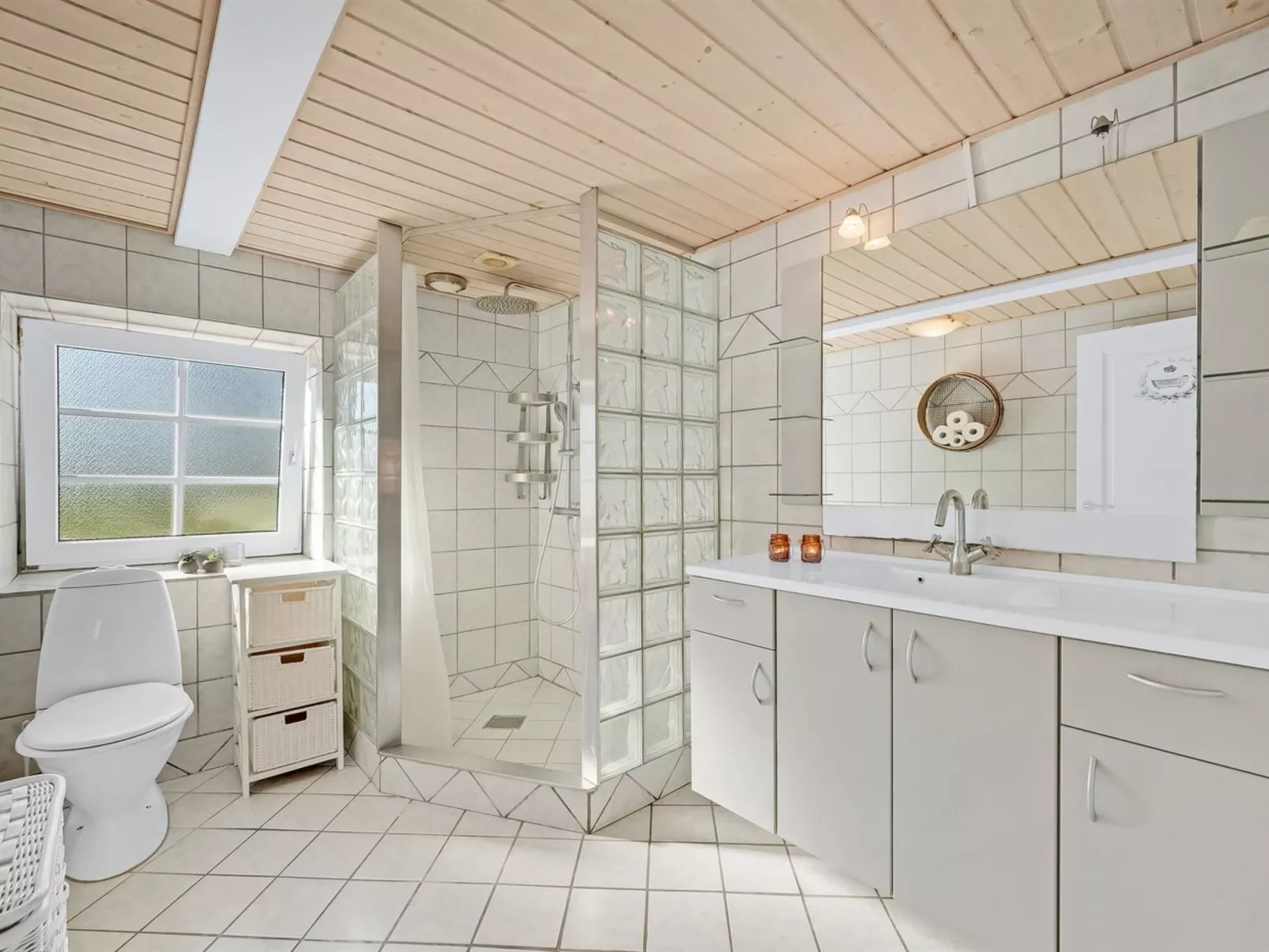 "Brigitte" - 1.3km to the fjord