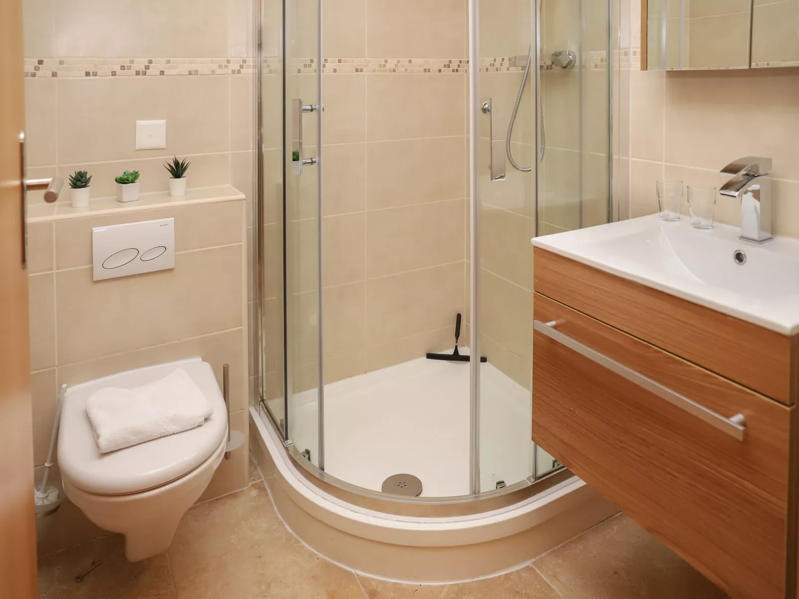 Racer's Retreat Apt.2-Binnen