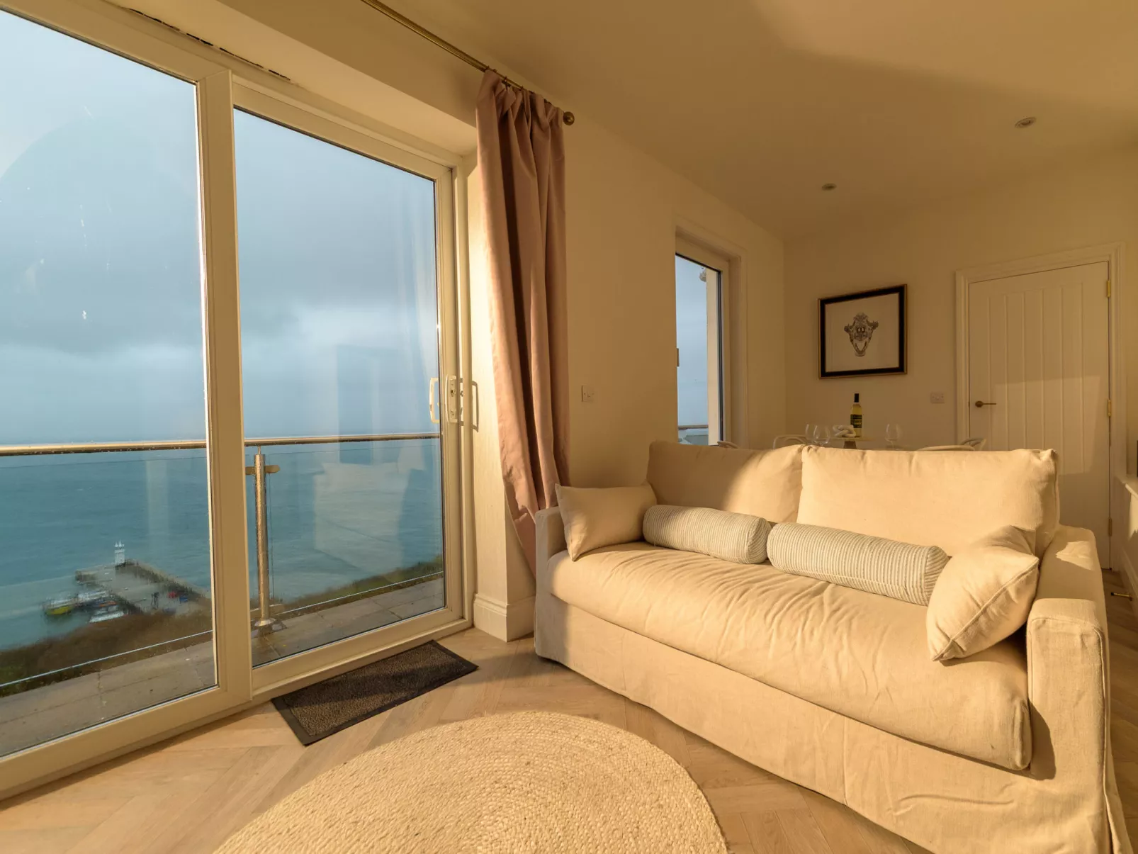 4 Ocean Heights-Binnen