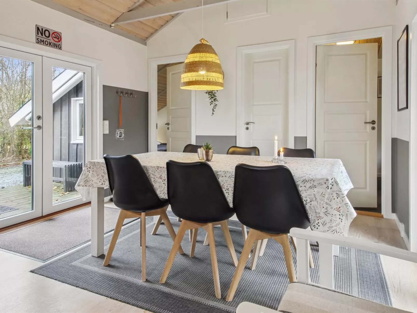 "Nedelko" - 30km from the sea-Binnen