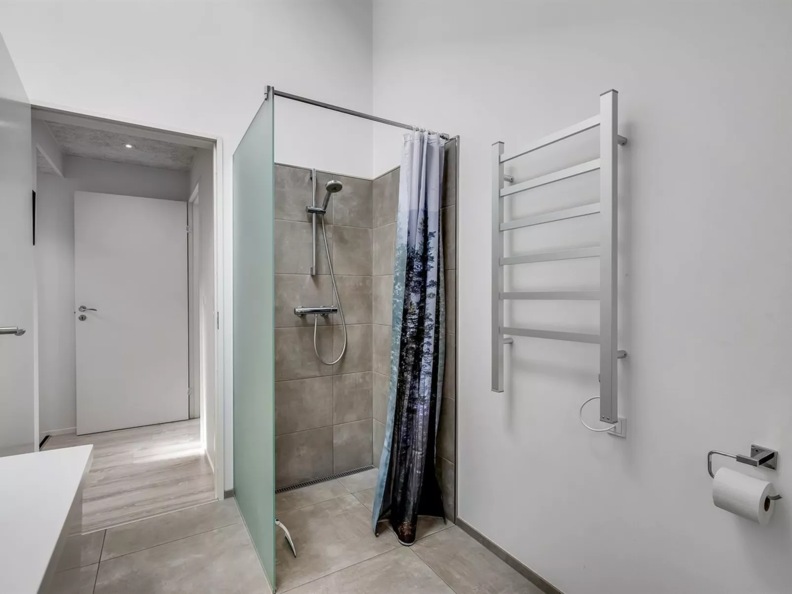 "Jonka" - 2km from the sea-Binnen