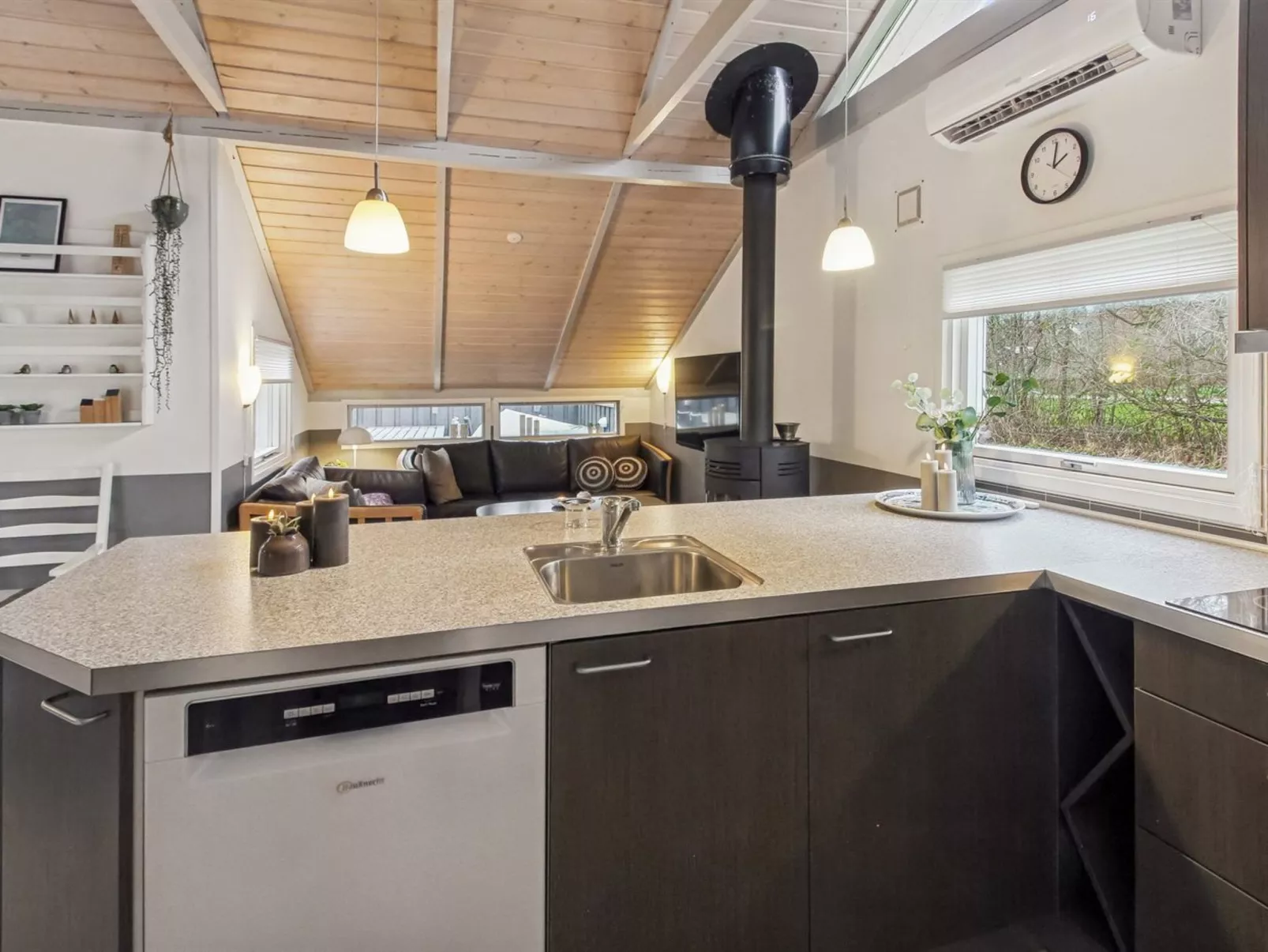 "Nedelko" - 30km from the sea-Binnen