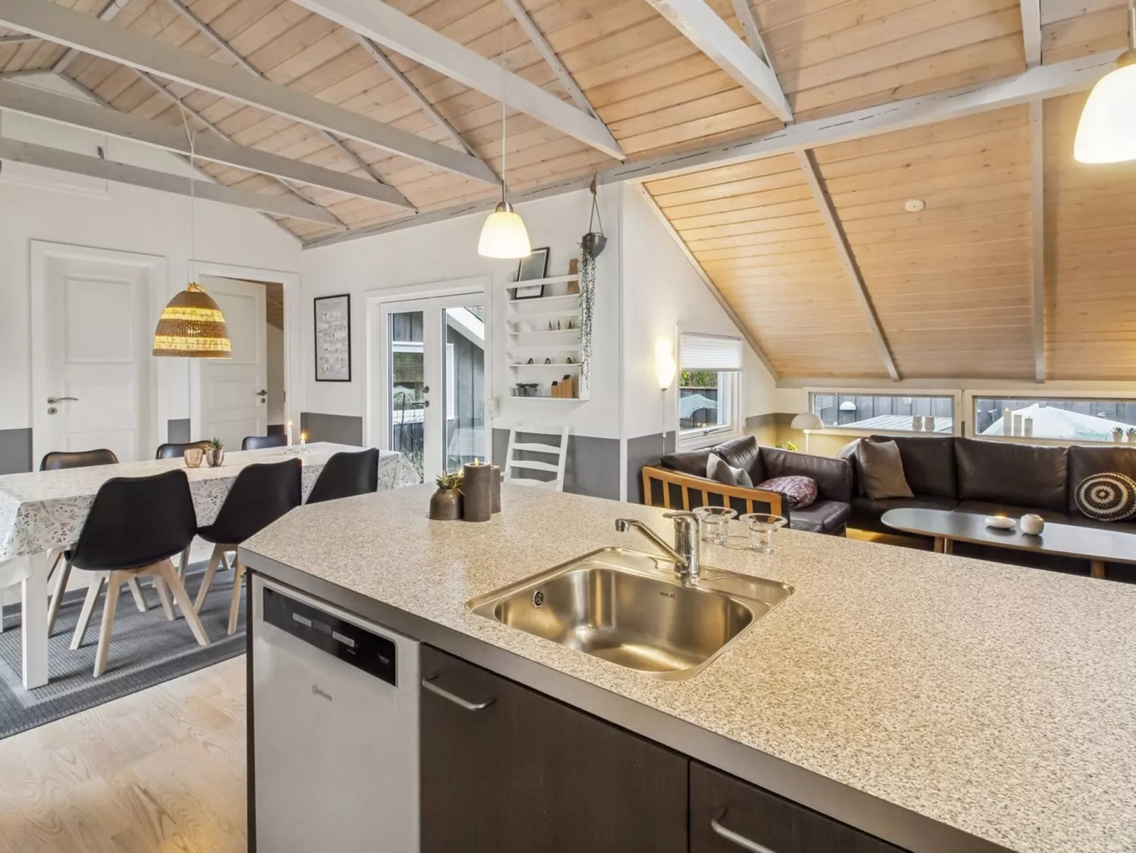 "Nedelko" - 30km from the sea-Binnen