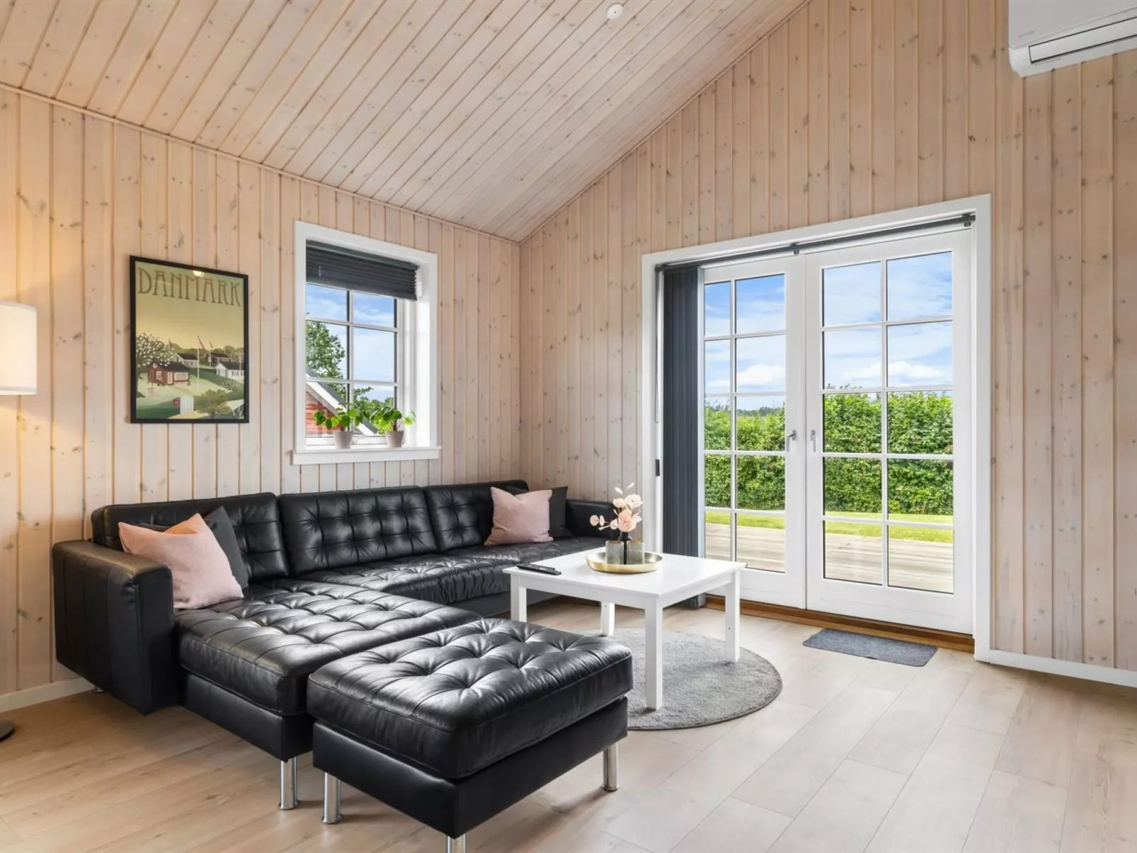 "Rixa" - 350m from the sea-Binnen