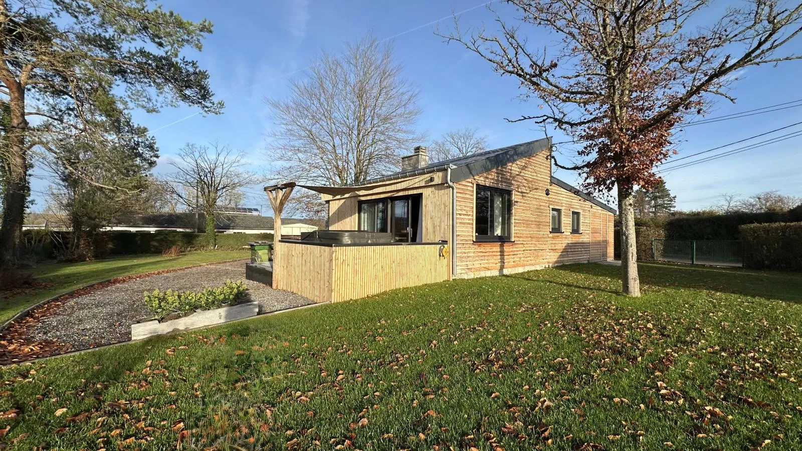 Chez Brigitte-Buitenkant zomer