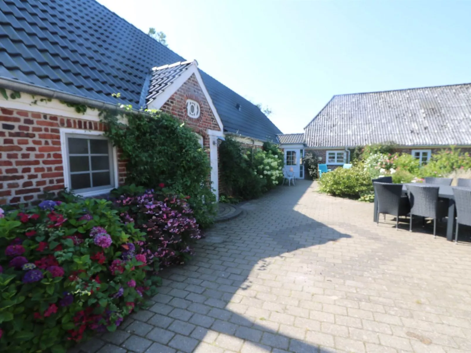 "Brigitte" - 1.3km to the fjord-Buiten