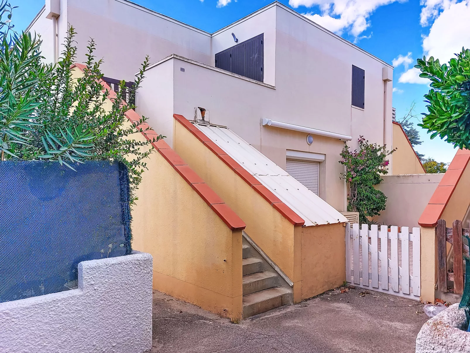 Les Supers Marines-Buiten