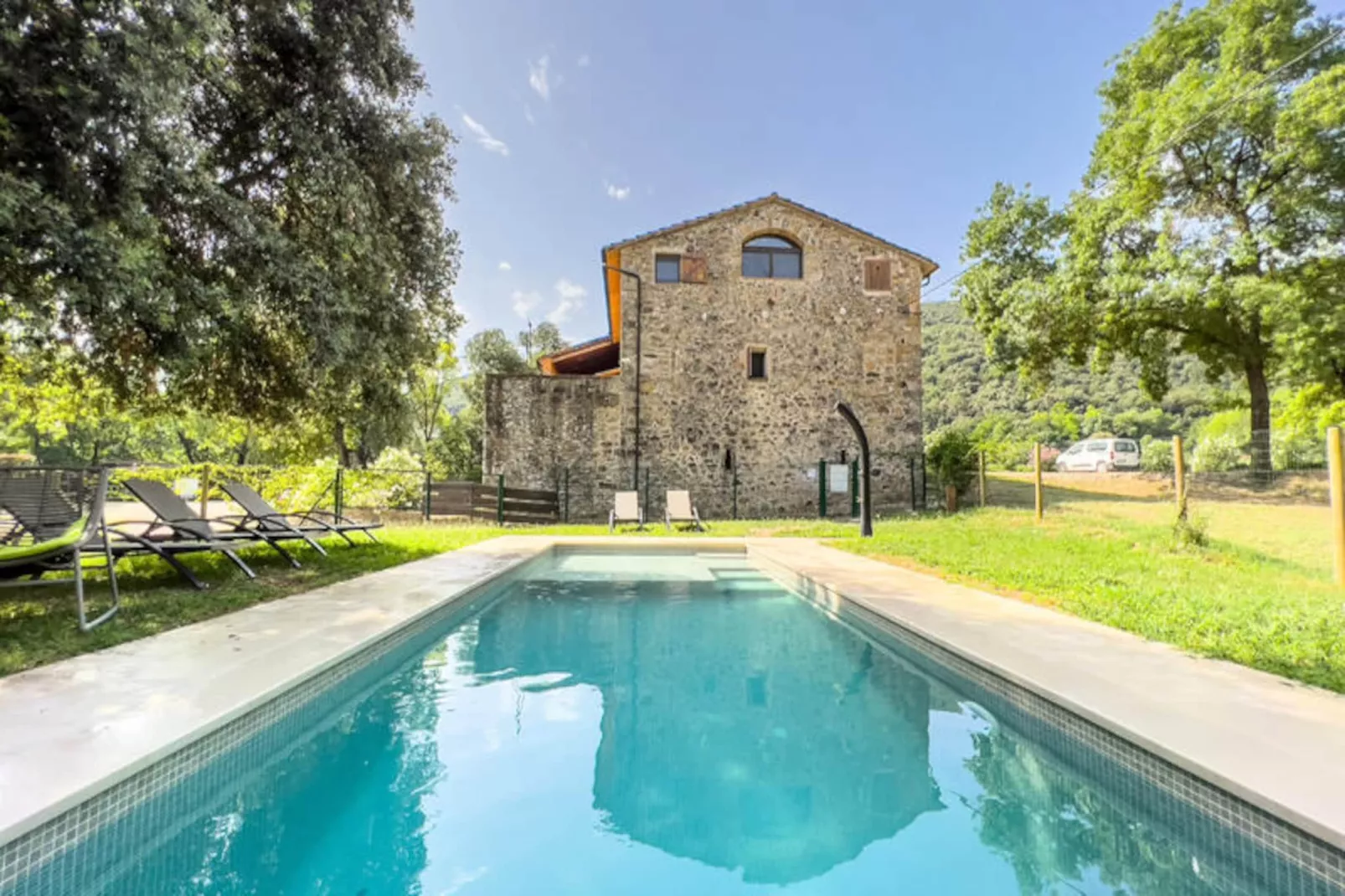 Appartements à Montagut i Oix