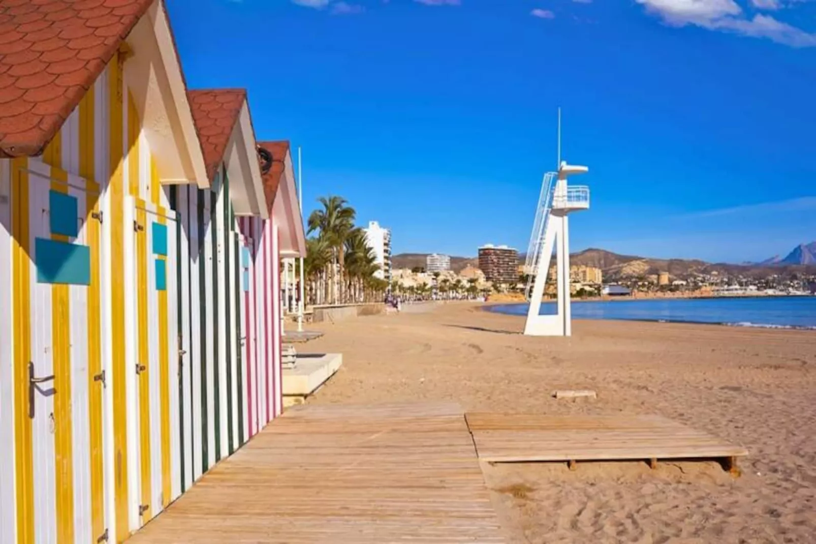 Appartement Lumineux &agrave; 50m De La Plage Avec Piscine Et Parking