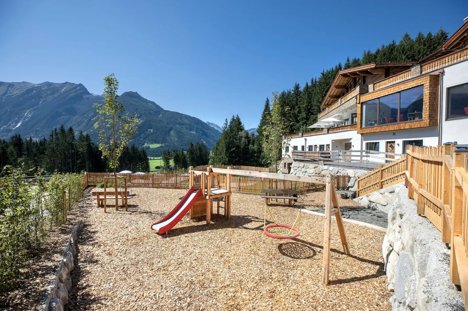 Rossberg Hohe Tauern Chalets -10-Parkfaciliteiten