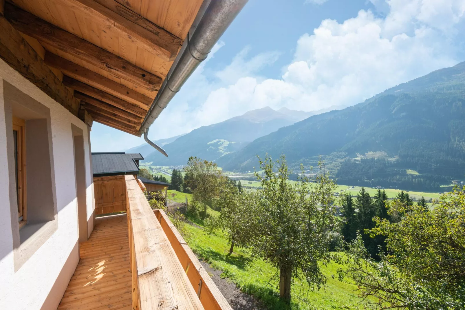 Bauernhaus Stoanerbauer-Uitzicht zomer