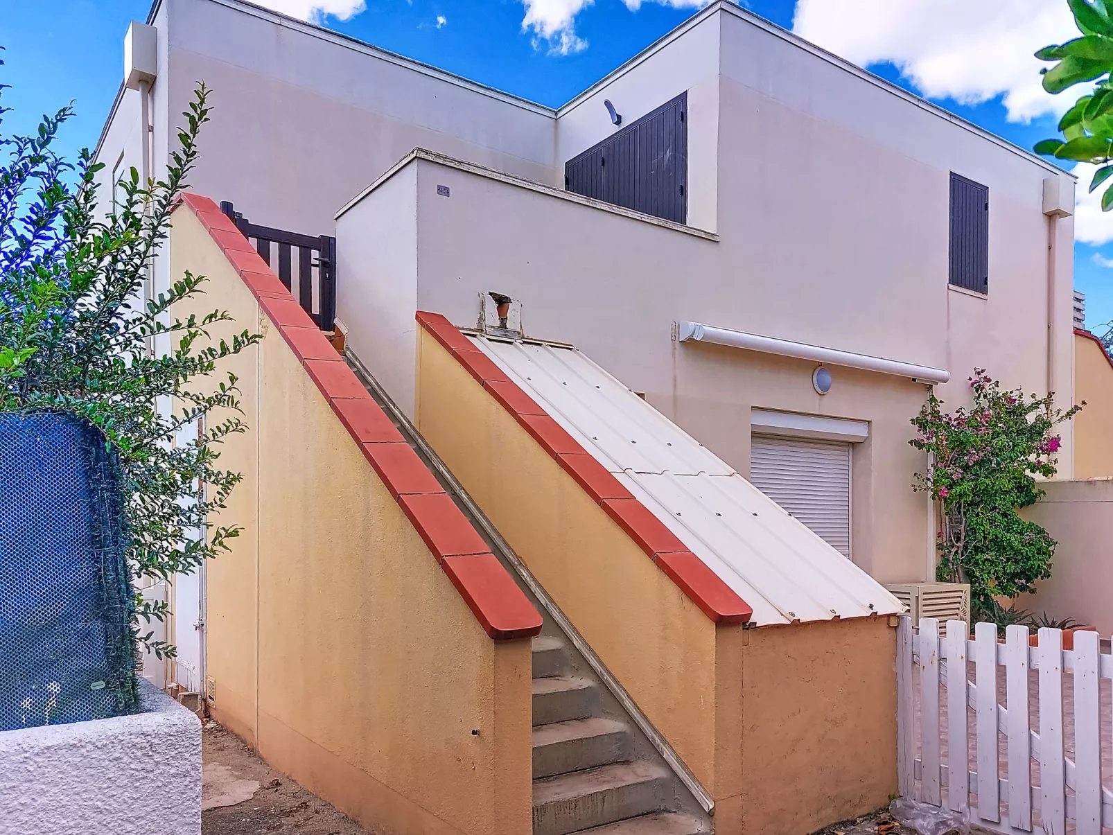 Les Supers Marines-Buiten