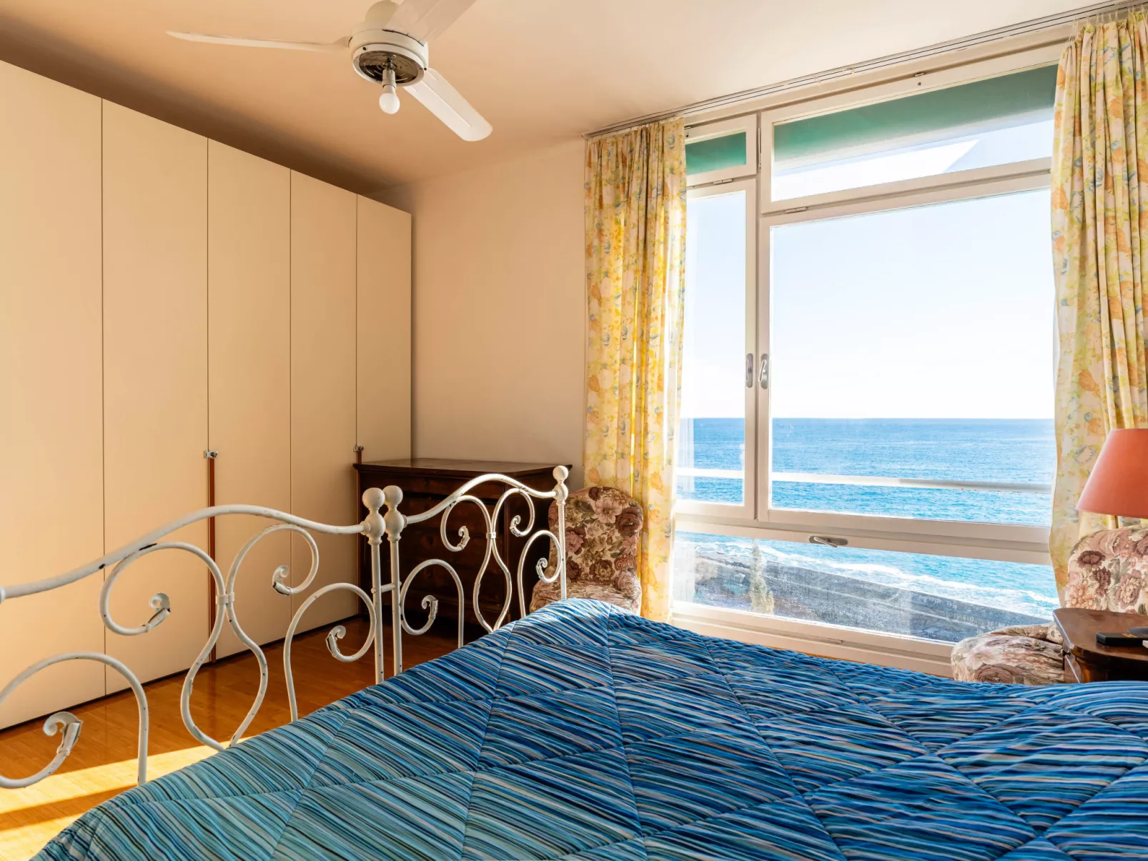 Capo Pino tra le Onde