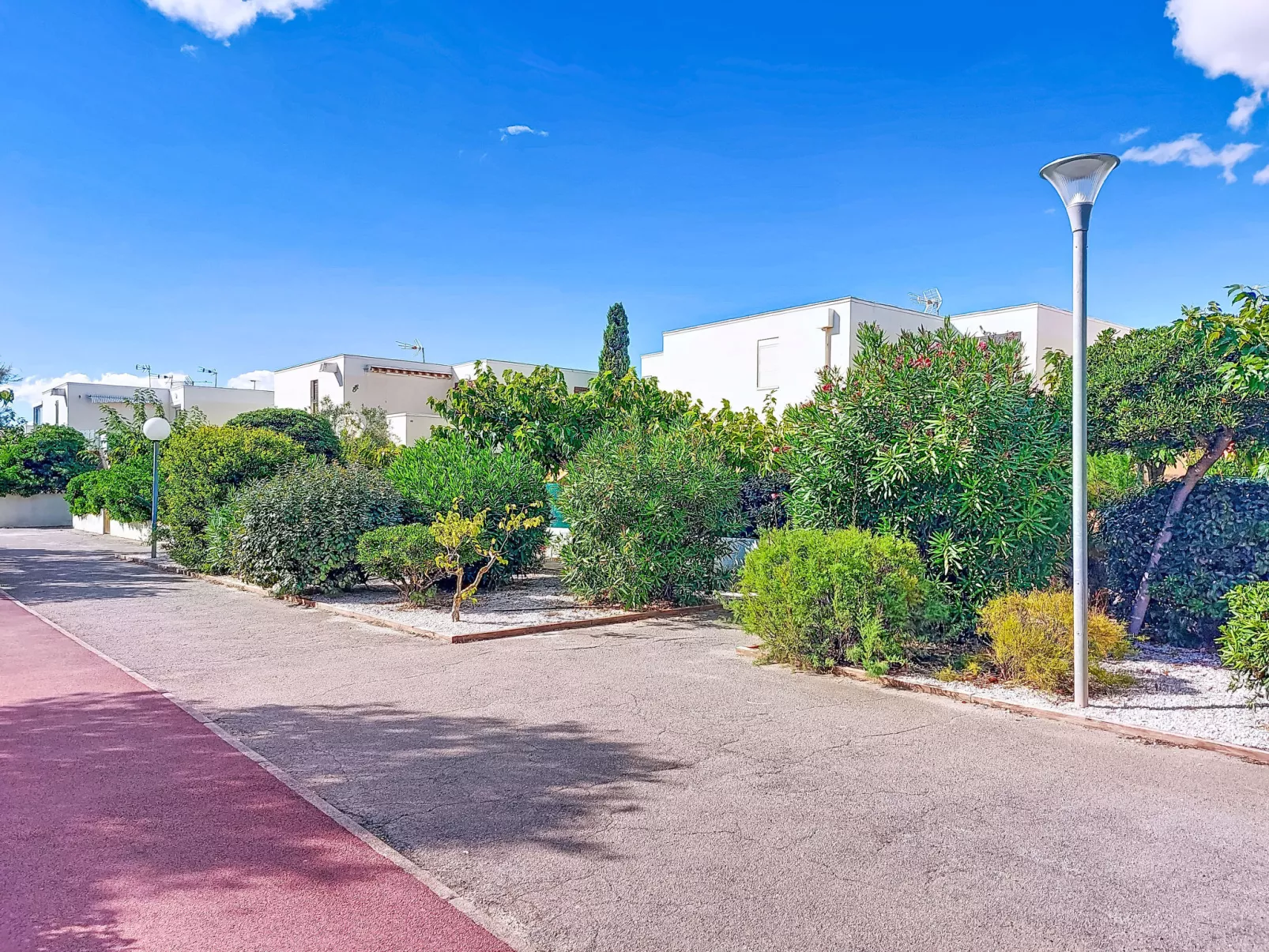 Les Supers Marines-Buiten