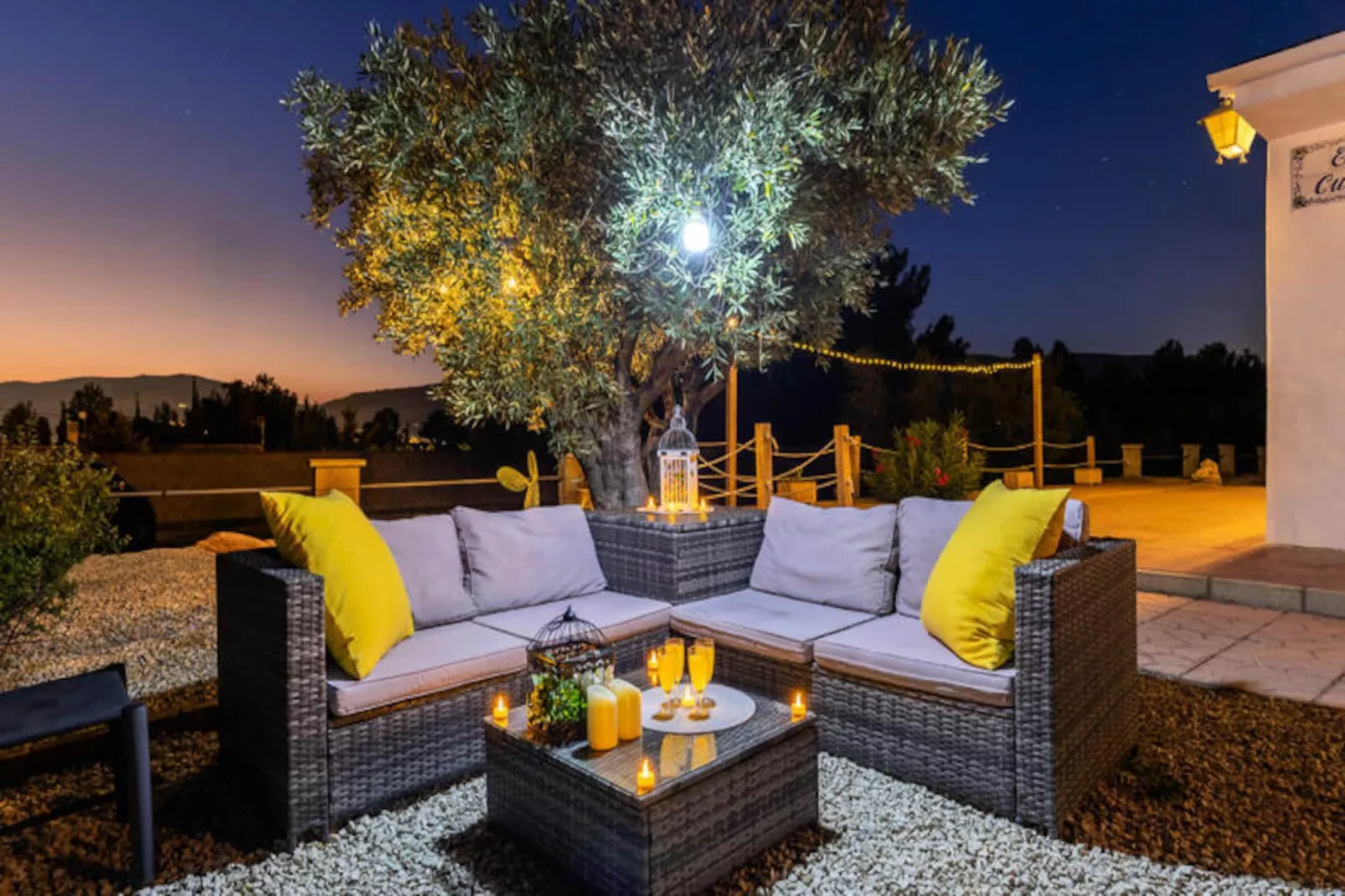 Maison à Ibi-Niet-getagd