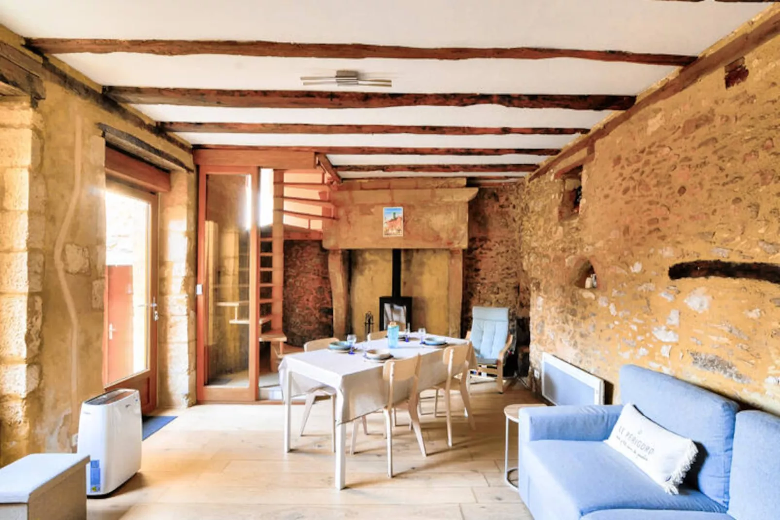 Maison à Montignac-Niet-getagd