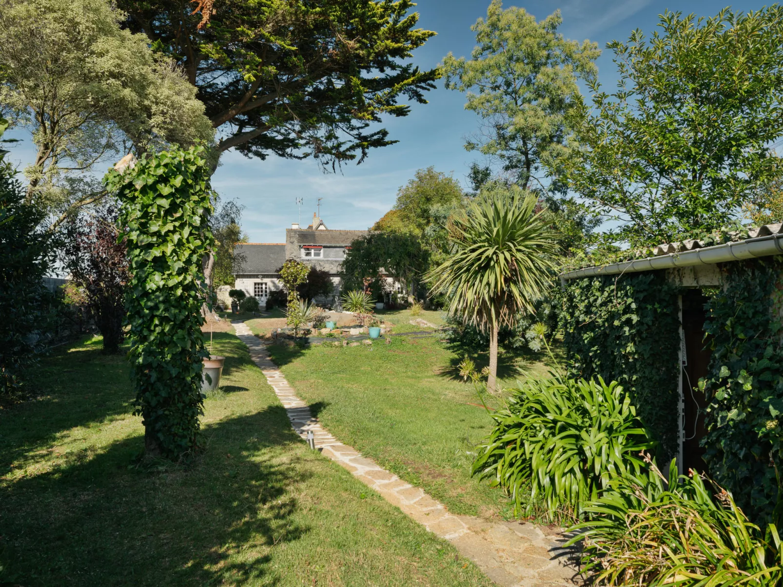 La Roche Blanche-Buiten