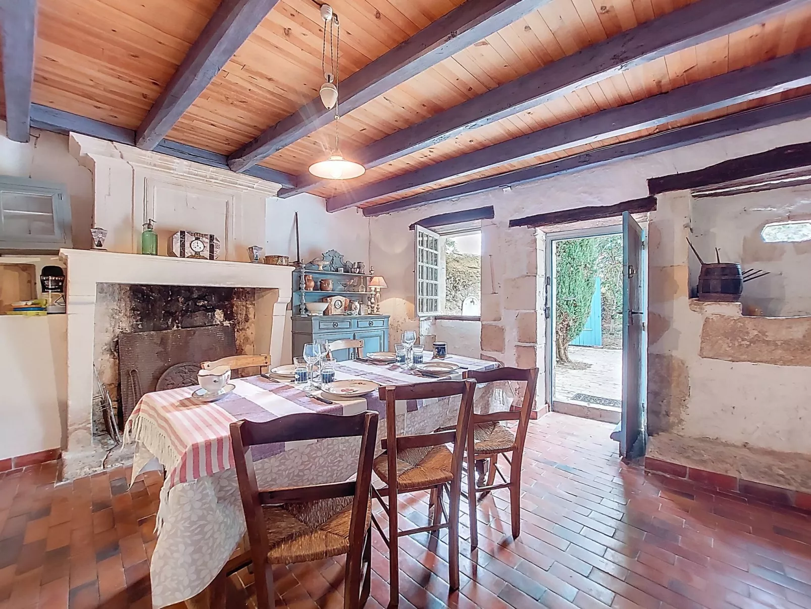 Les Vidalières-Binnen