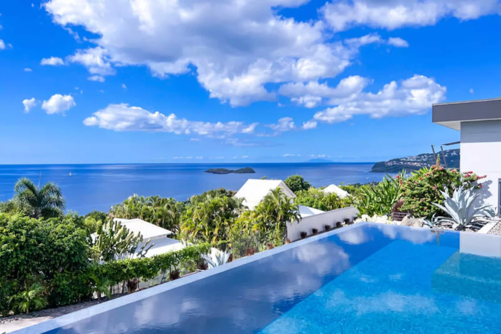 Maison à Bouillante-Niet-getagd