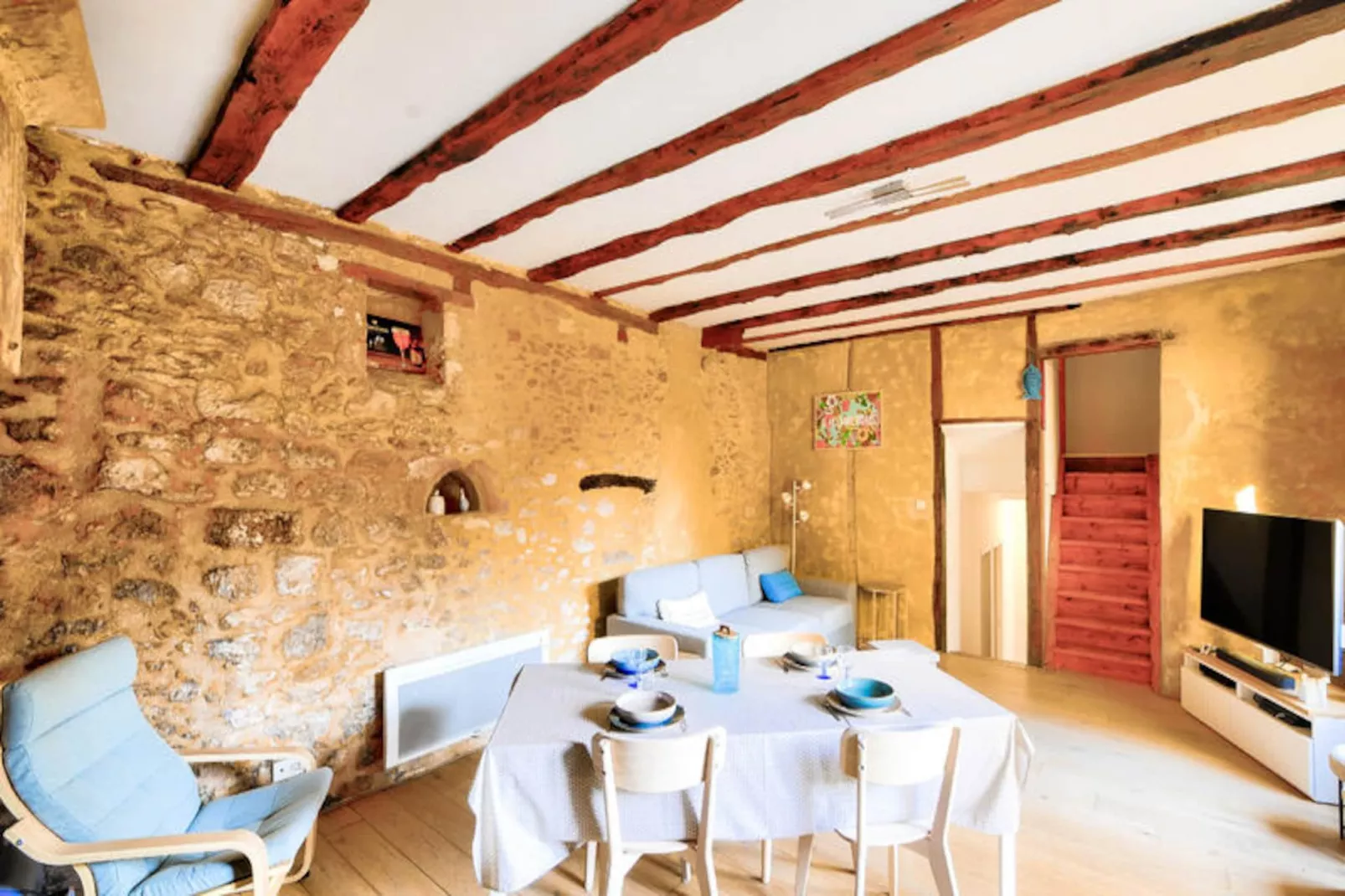 Maison à Montignac-Niet-getagd