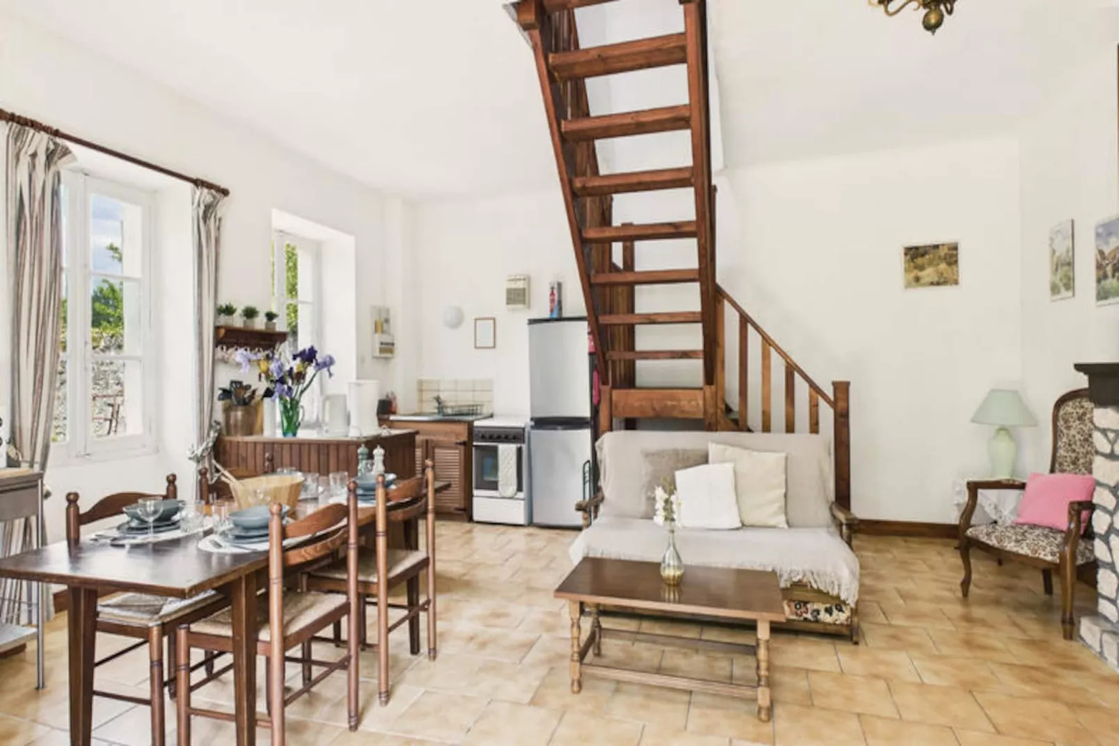 Maison à Montignac-Niet-getagd