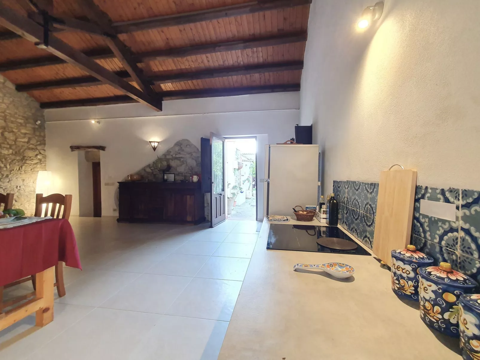 Baglio Anastè-Binnen