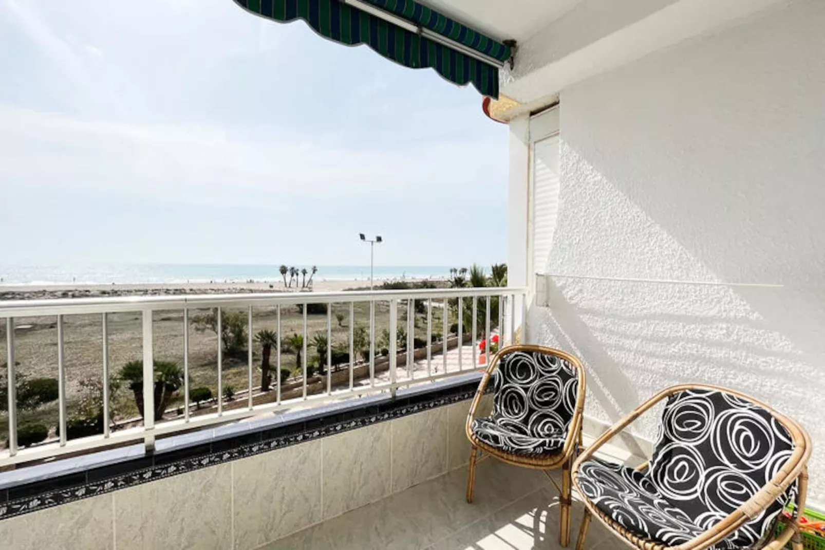 Appartements à Canet d'En Berenguer-Niet-getagd