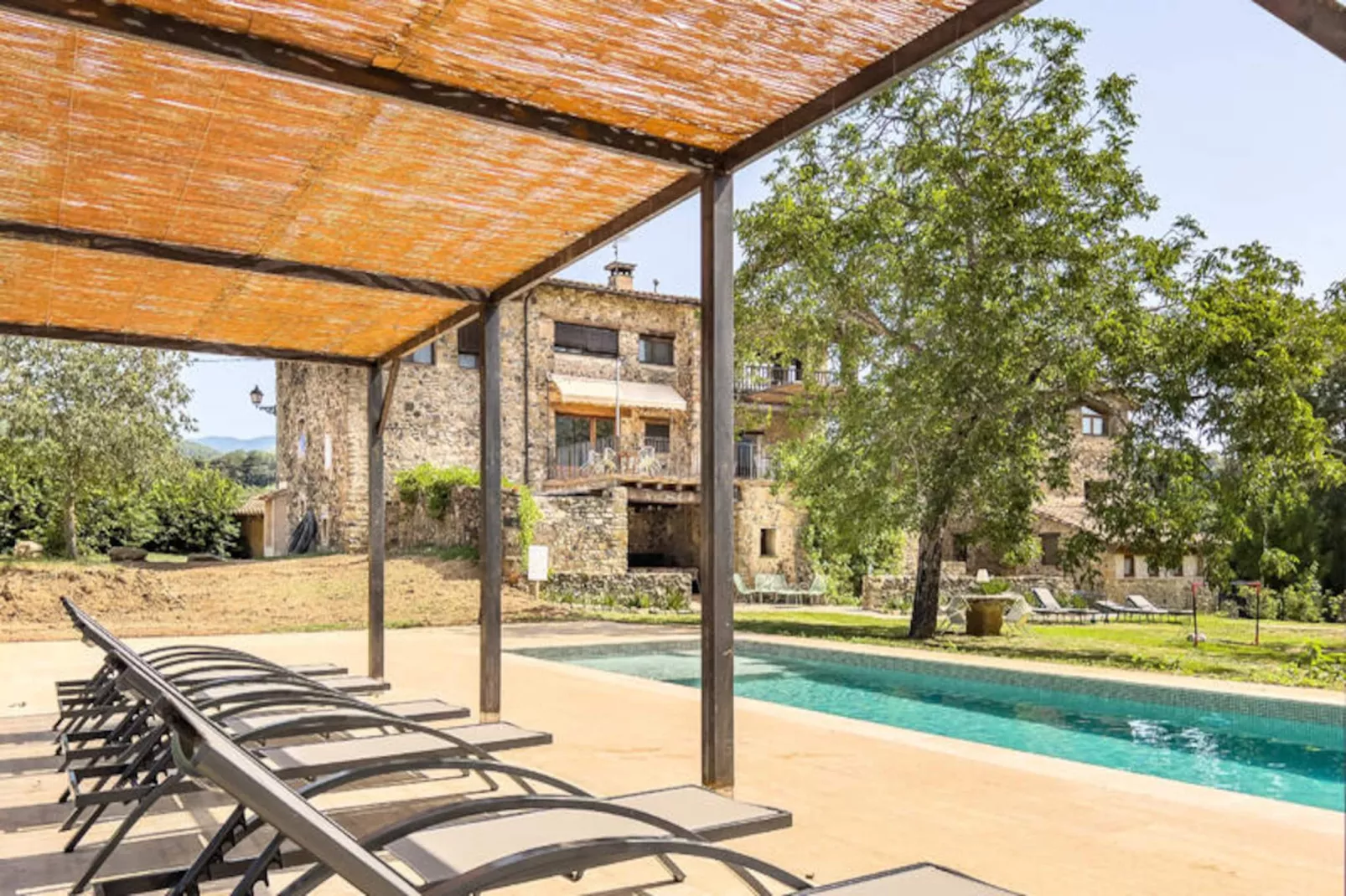 Mobil Home - Bungalow - Cottage à Montagut i Oix-Niet-getagd