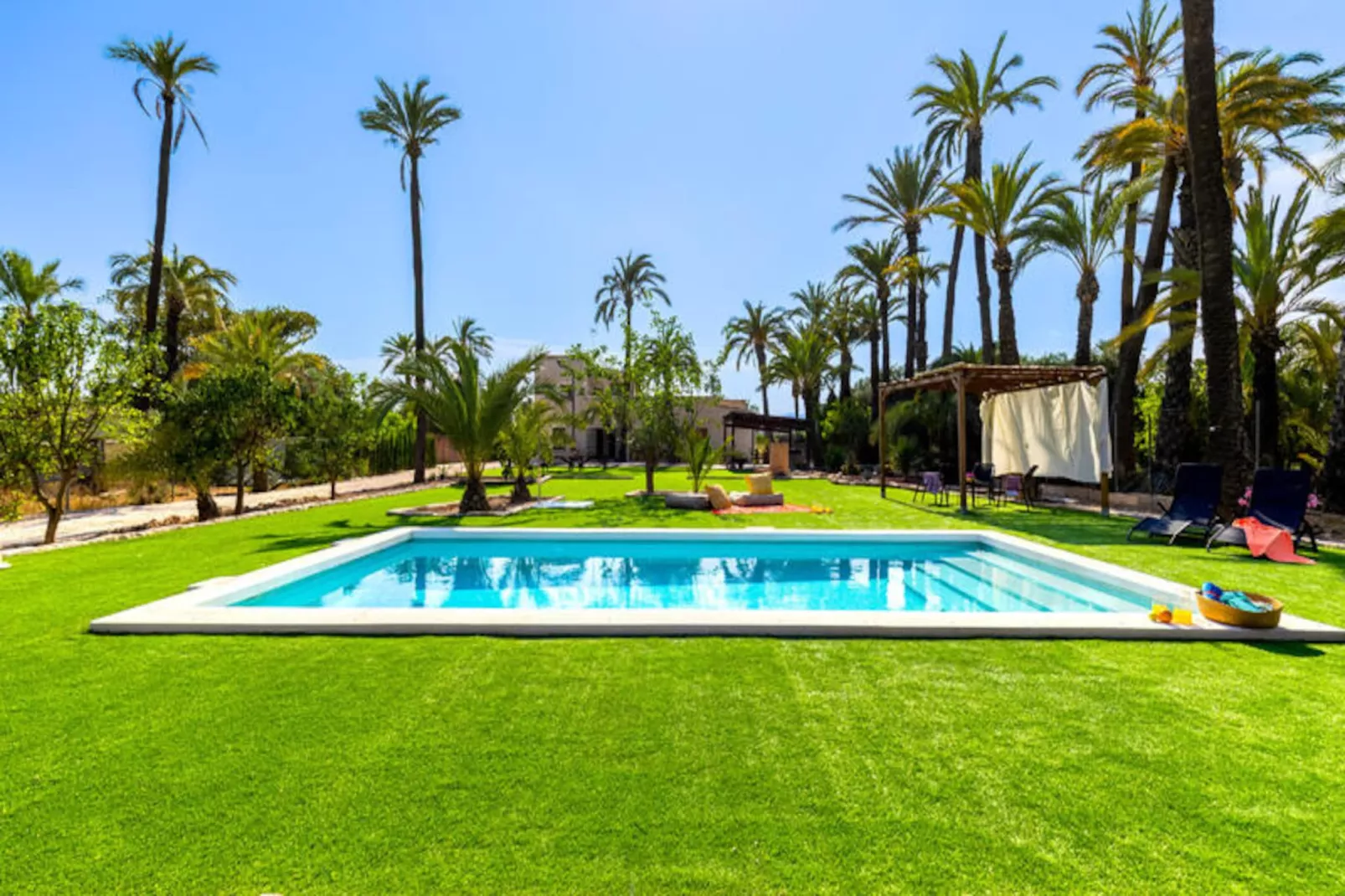 Maison à Elche-Niet-getagd