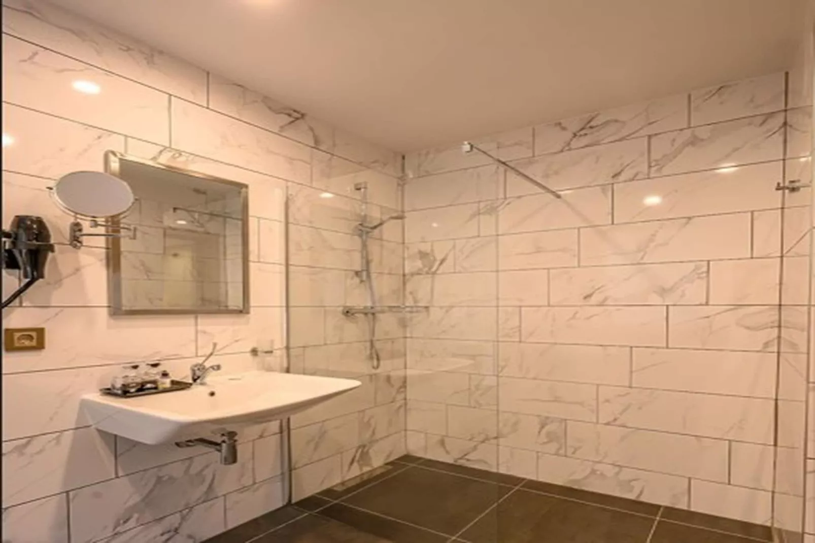 Schwarzbachtal - Double room Forest view without balcony-Badkamer