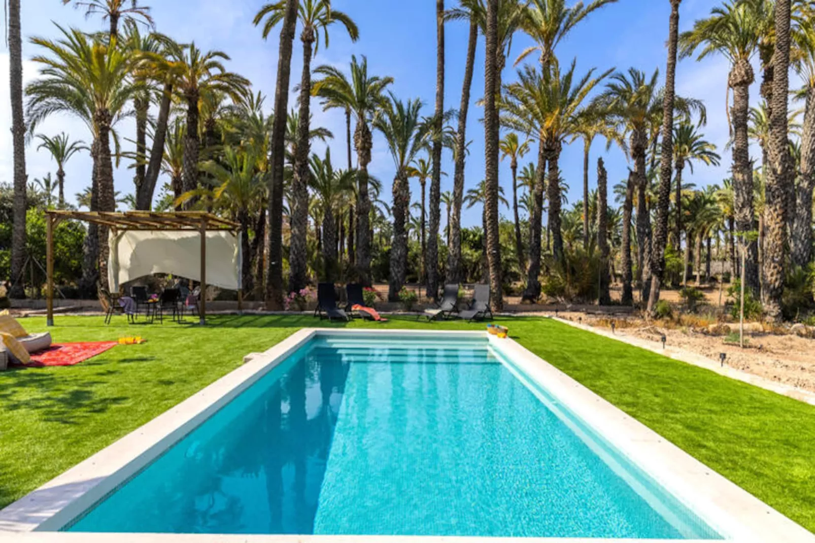 Maison à Elche-Niet-getagd