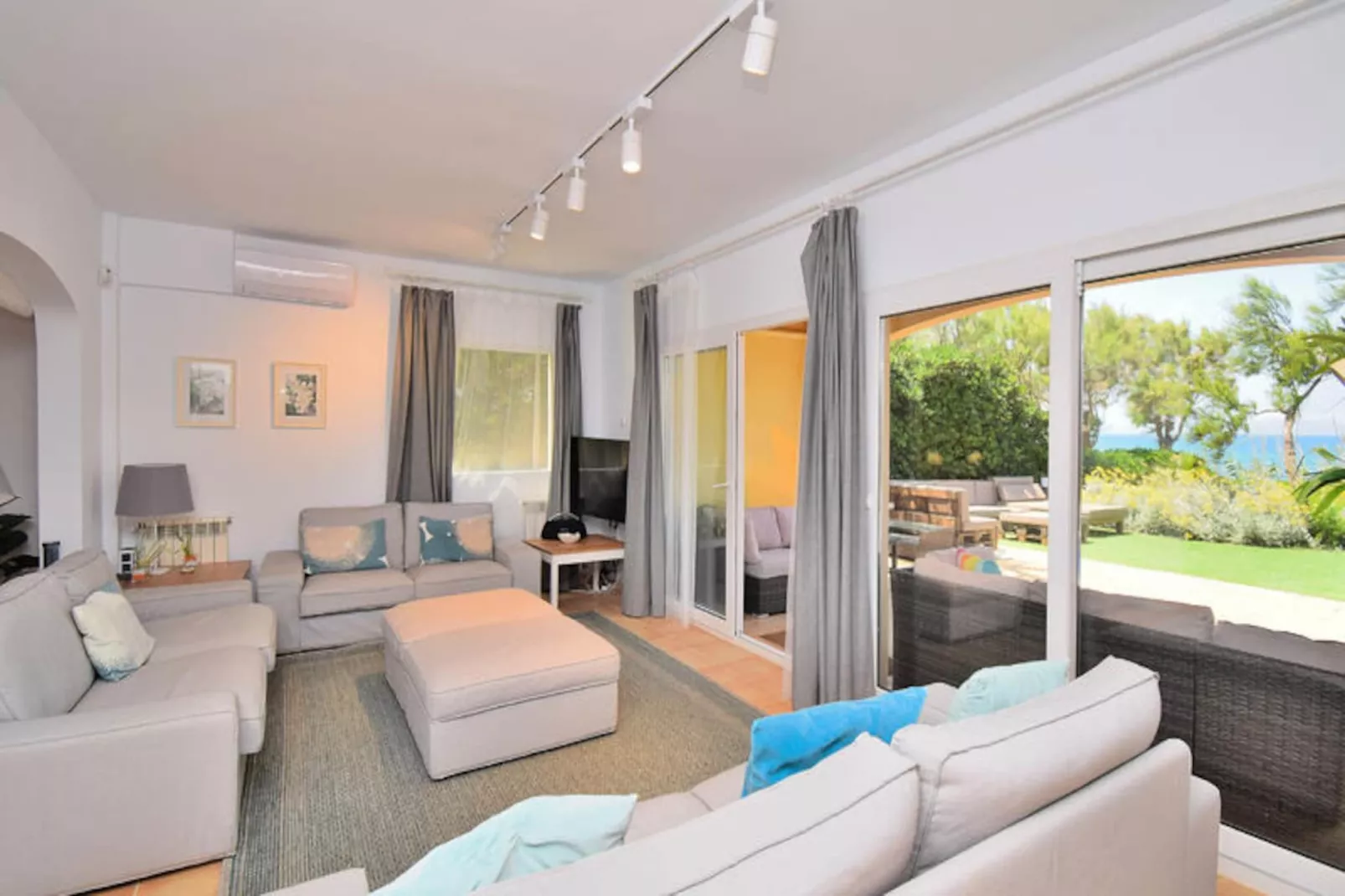 Maison à Colonia de Sant Pere-Niet-getagd