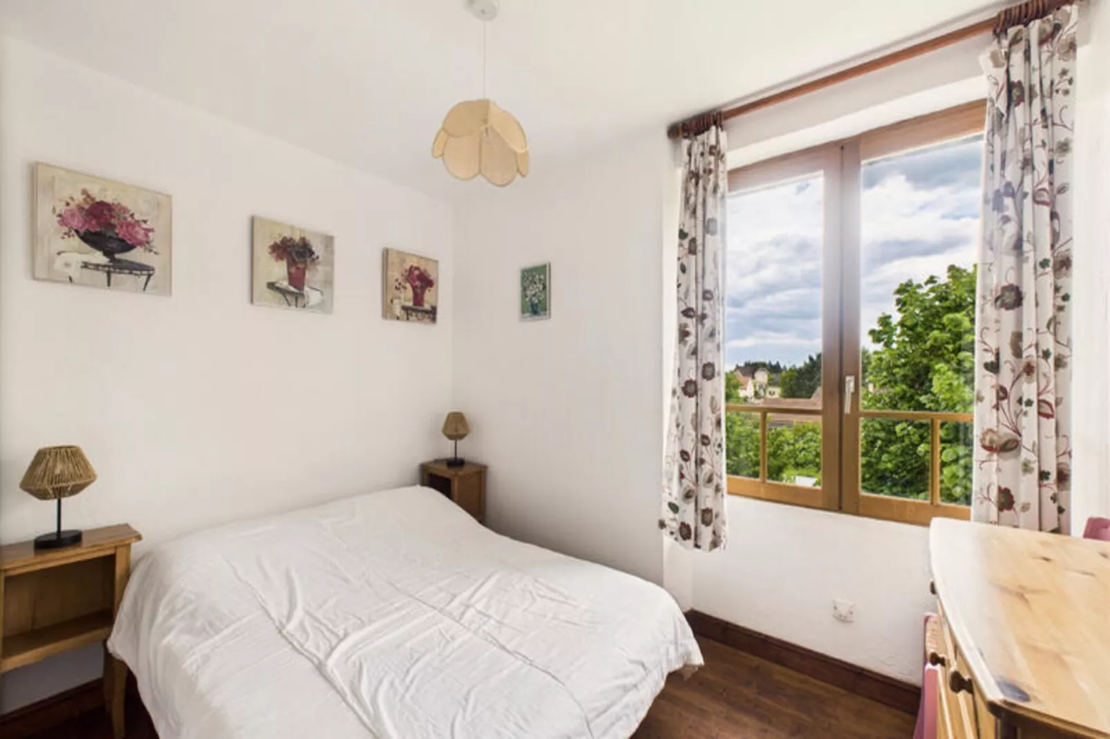 Maison à Montignac-Niet-getagd