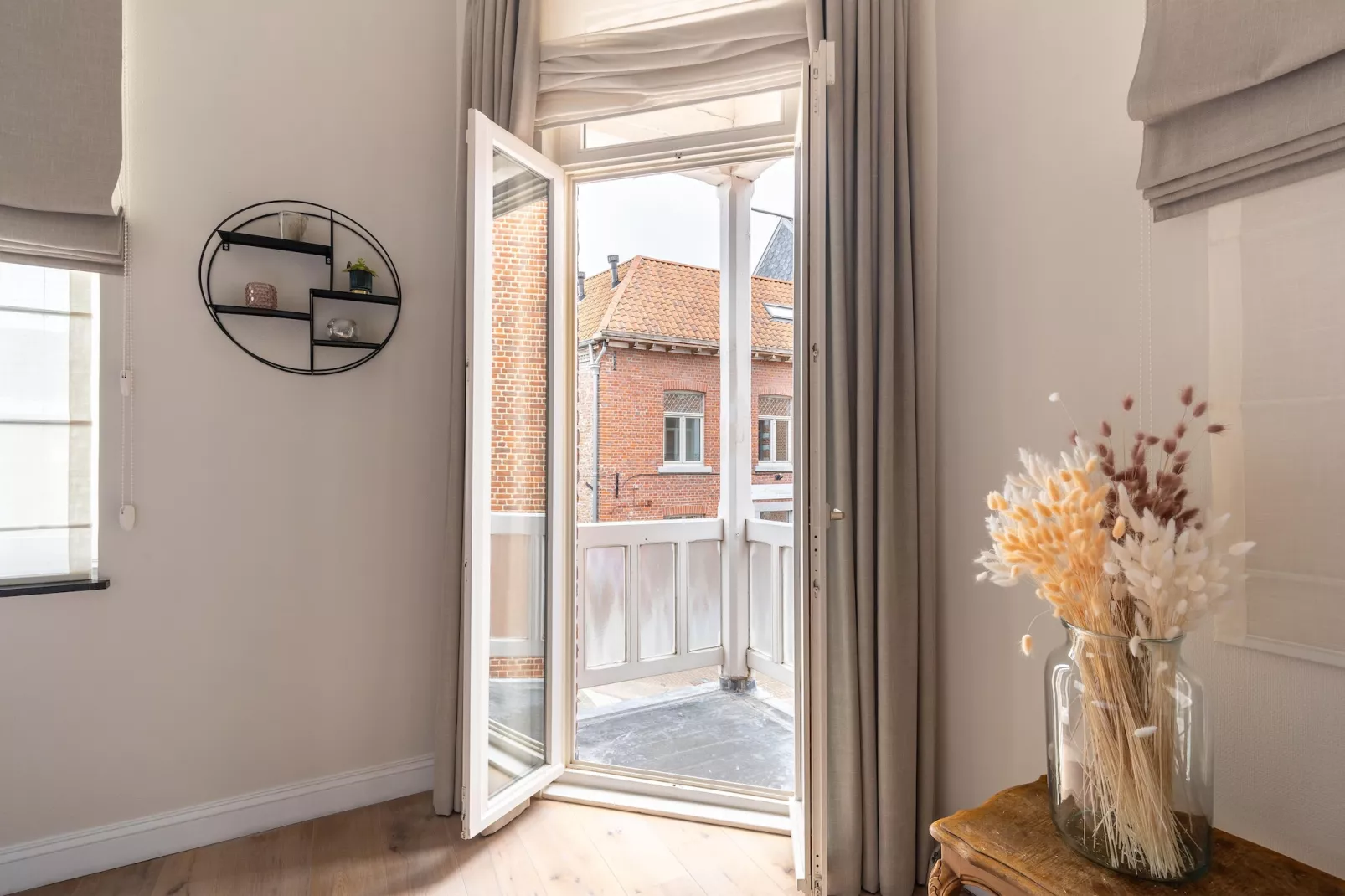 Huis Dries-Hal-ontvangst