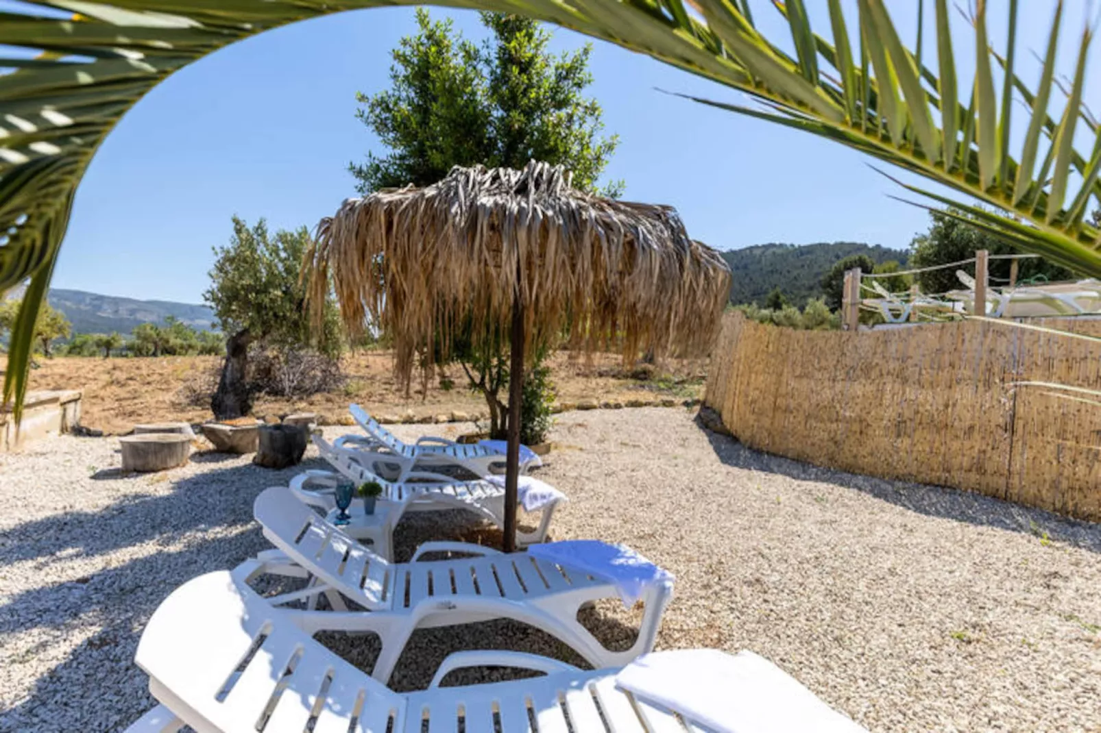 Maison à Ibi-Niet-getagd