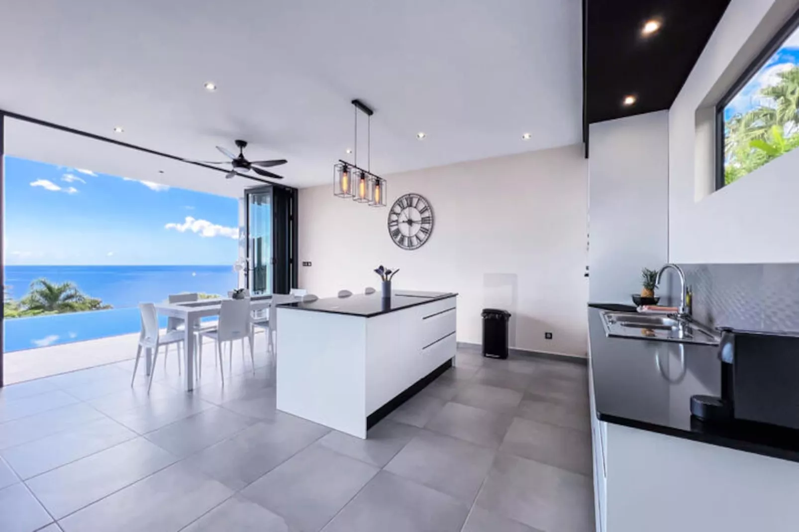 Maison à Bouillante-Niet-getagd