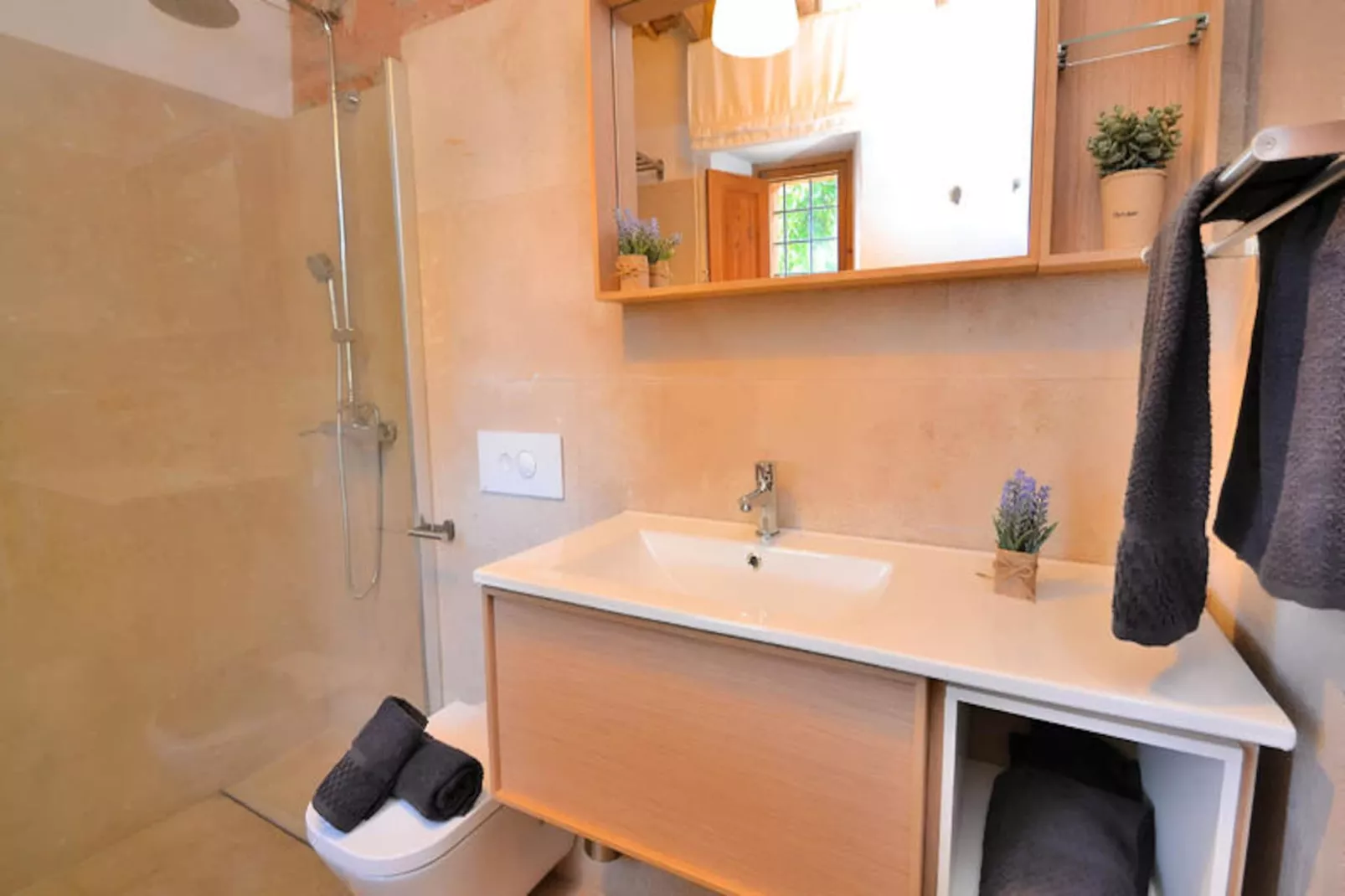 Mobil Home - Bungalow - Cottage à Llubí-Niet-getagd