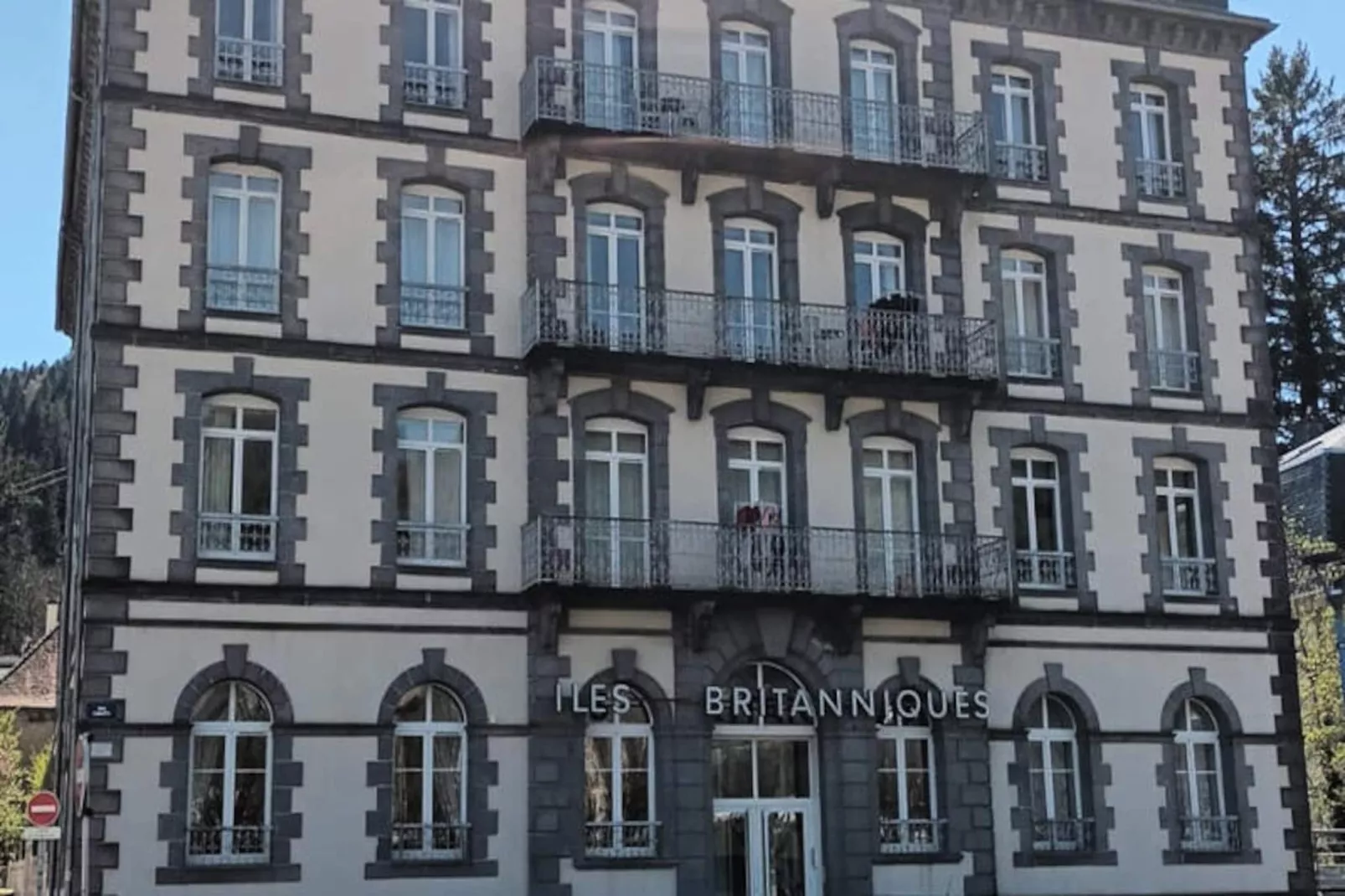 Appartements à La Bourboule-Niet-getagd